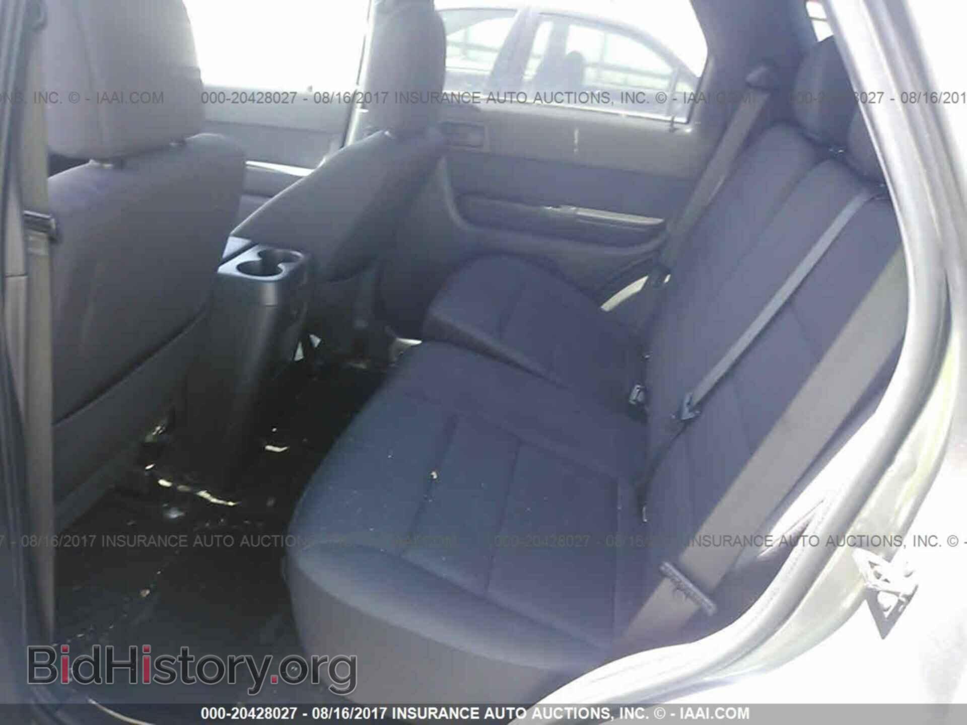 2012 Ford Escape - VIN: 1FMCU0DG3CKA21860 - Фото 8