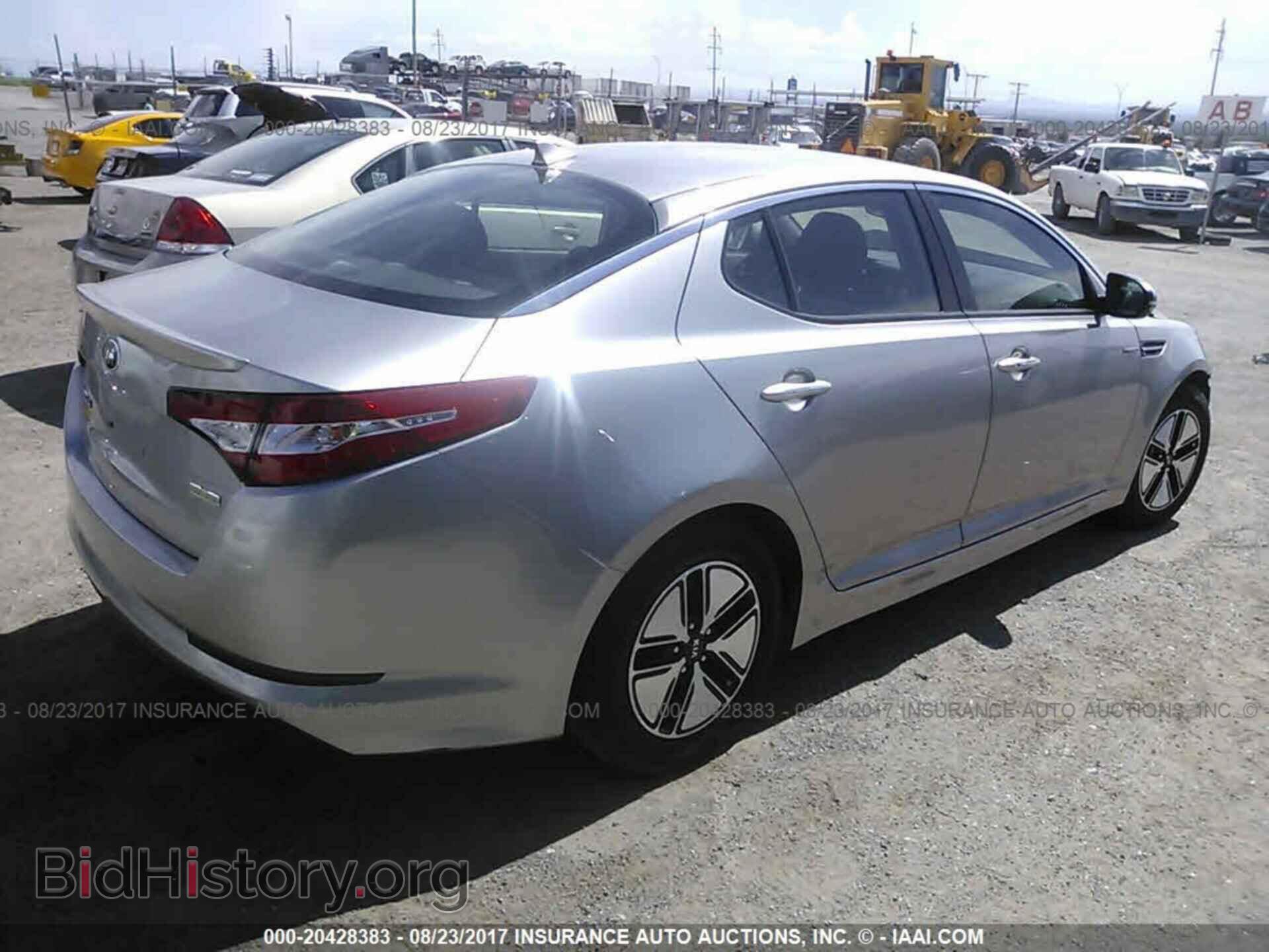 2013 Kia Optima - VIN: KNAGM4AD5D5044450 - Photo 4