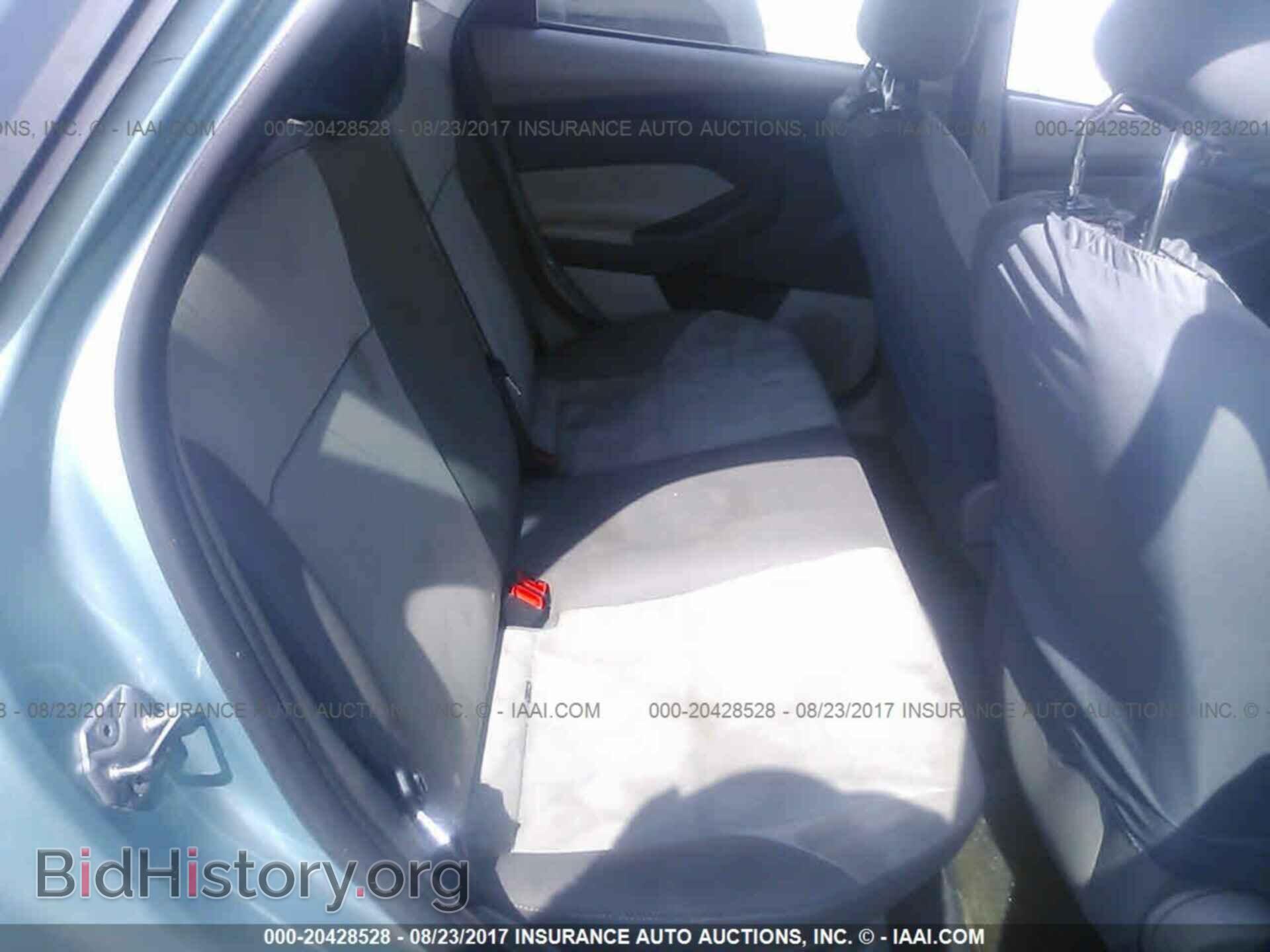 2012 Ford Focus - VIN: 1FAHP3F23CL126886 - Photo 8