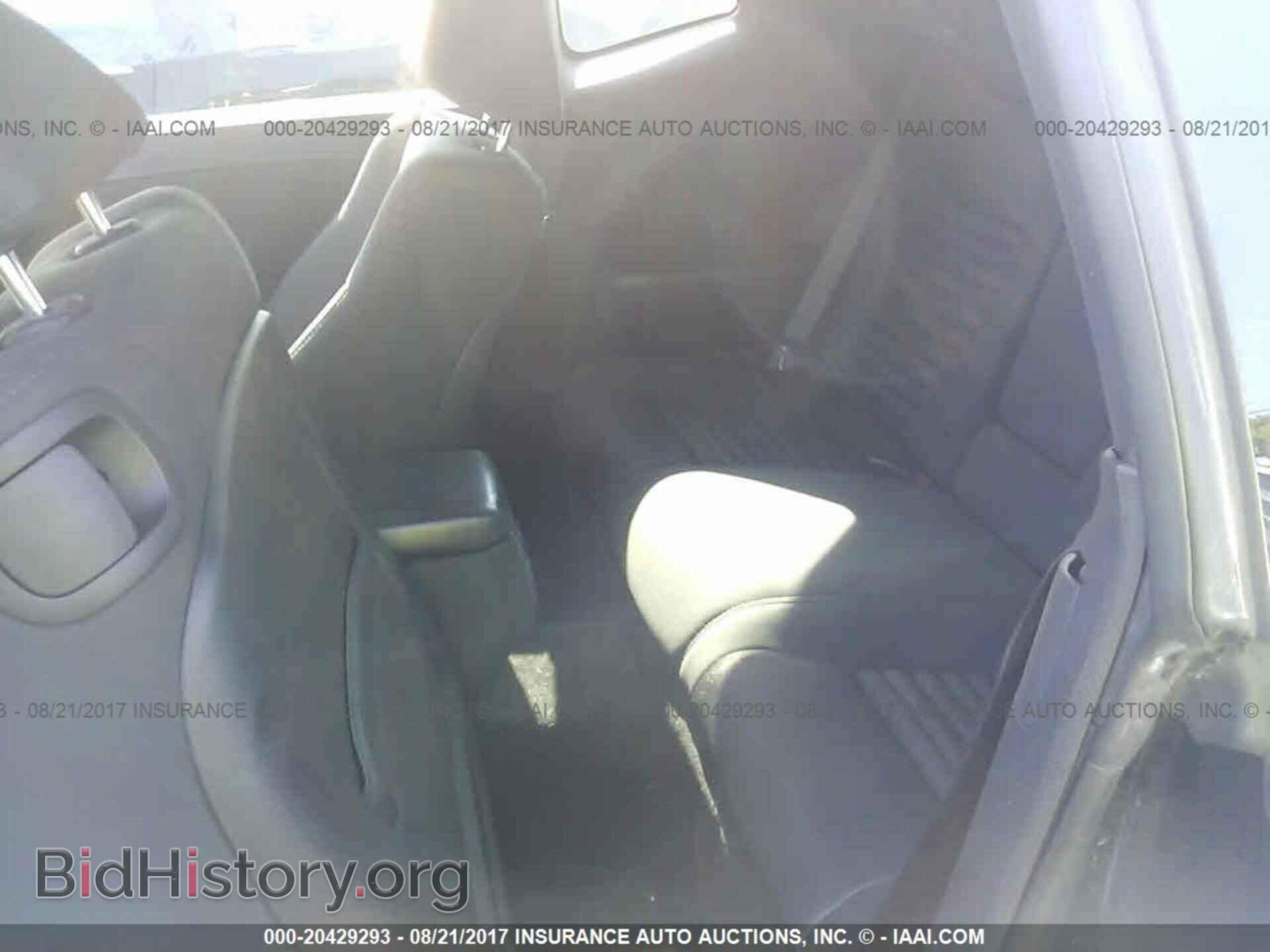 2013 Dodge Challenger - VIN: 2C3CDYAG3DH540573 - Photo 8