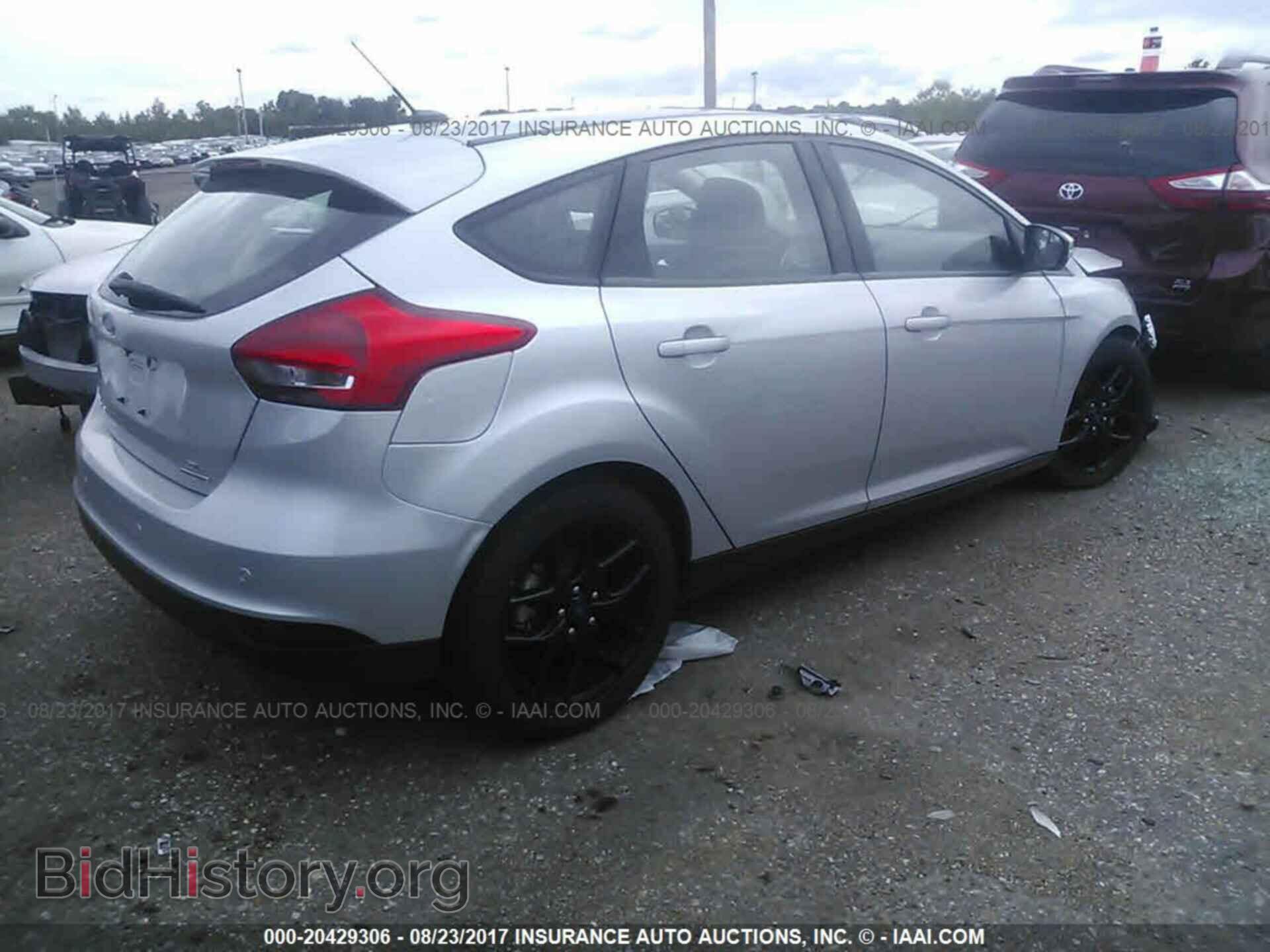 2016 Ford Focus - VIN: 1FADP3K28GL381804 - Фото 4