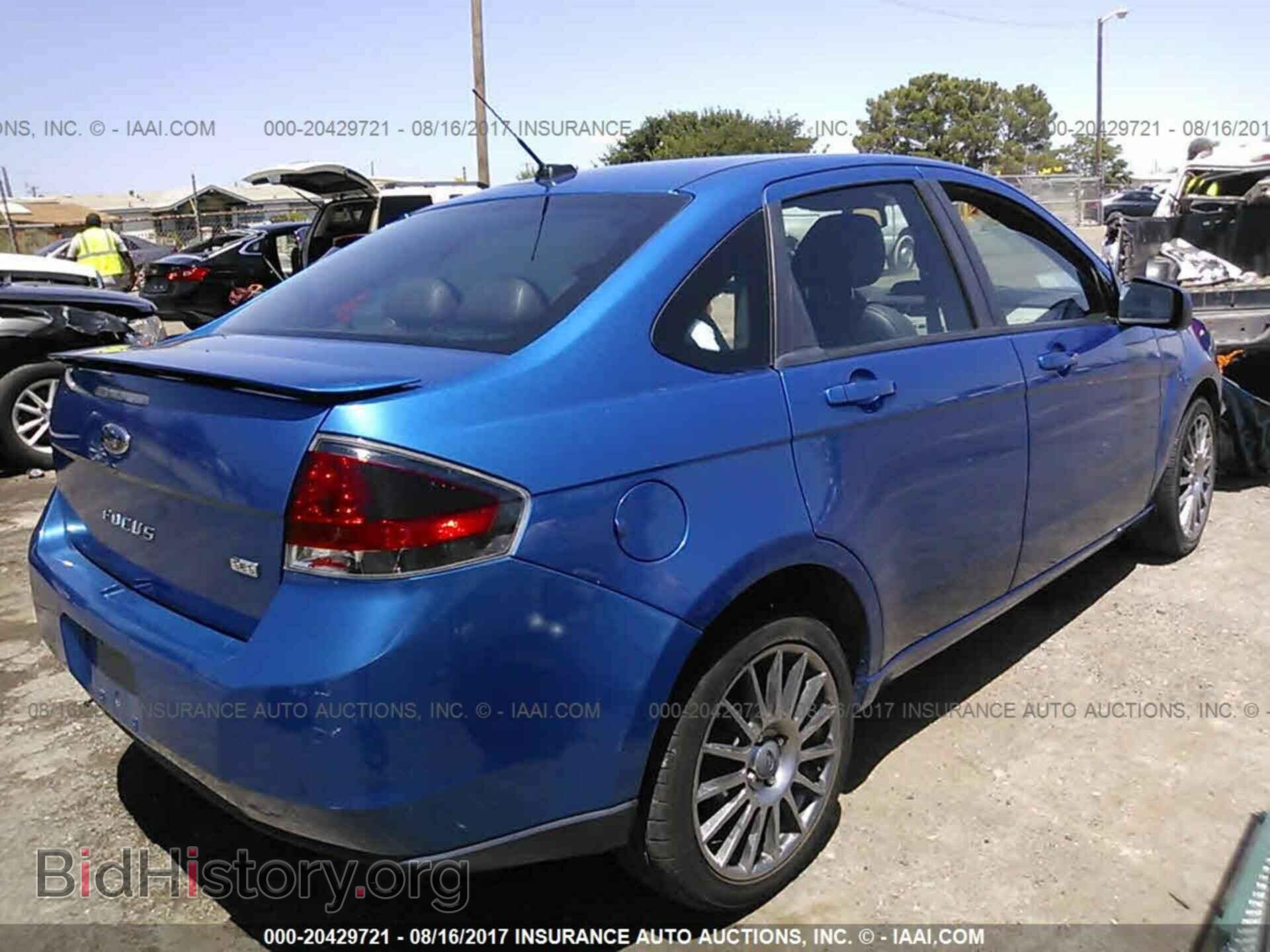2011 Ford Focus - VIN: 1FAHP3GN0BW113602 - Фото 4