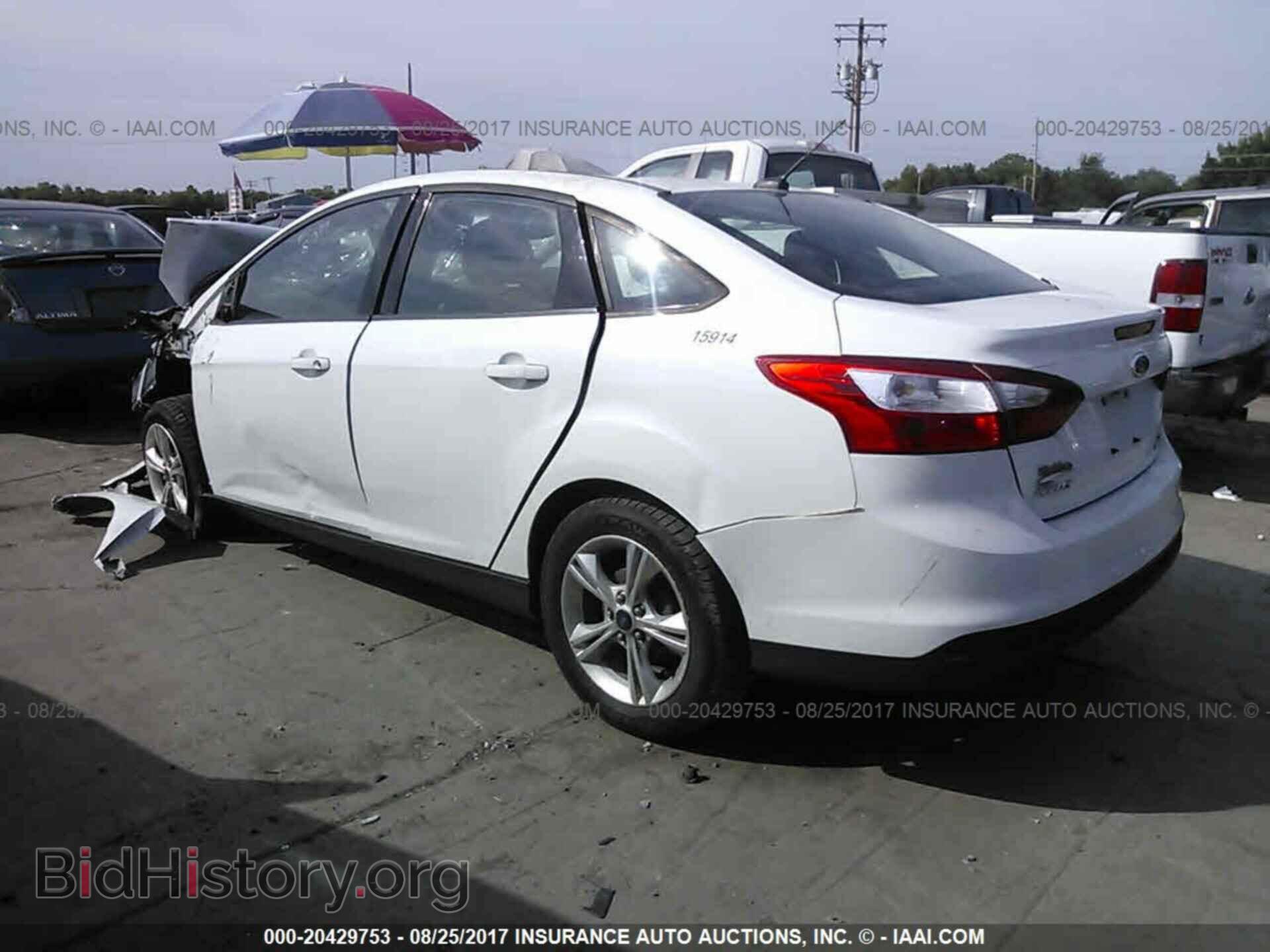 2014 Ford Focus - VIN: 1FADP3F25EL351246 - Фото 3