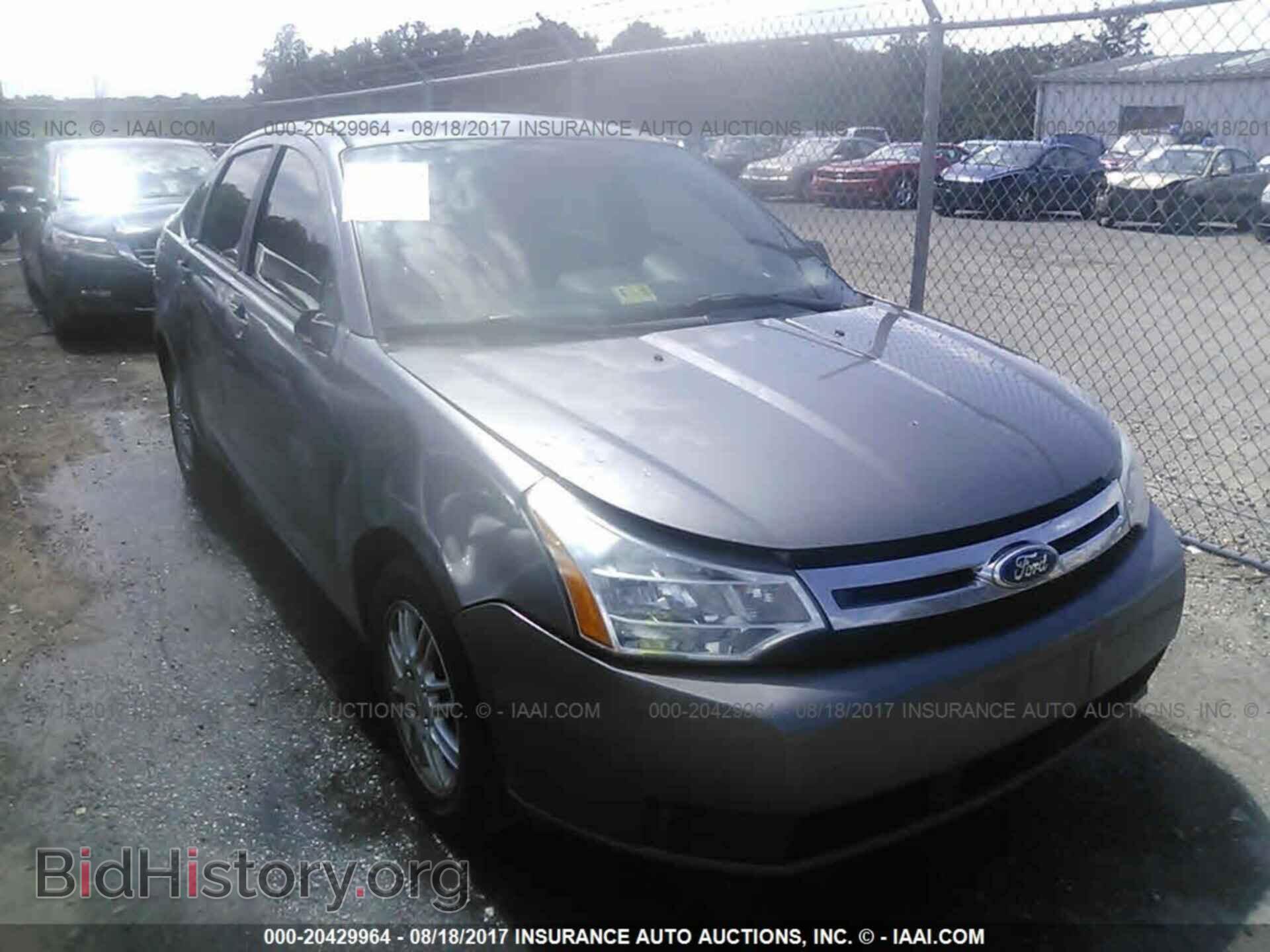 Photo 1FAHP3FN0BW143183 - Ford Focus 2011