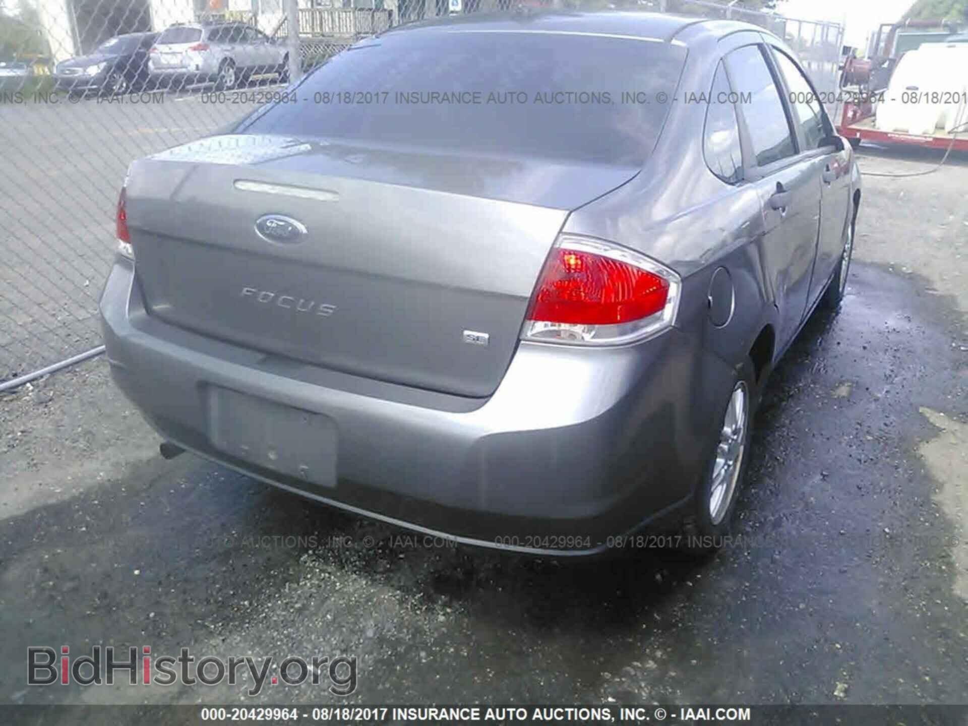 2011 Ford Focus - VIN: 1FAHP3FN0BW143183 - Фото 4