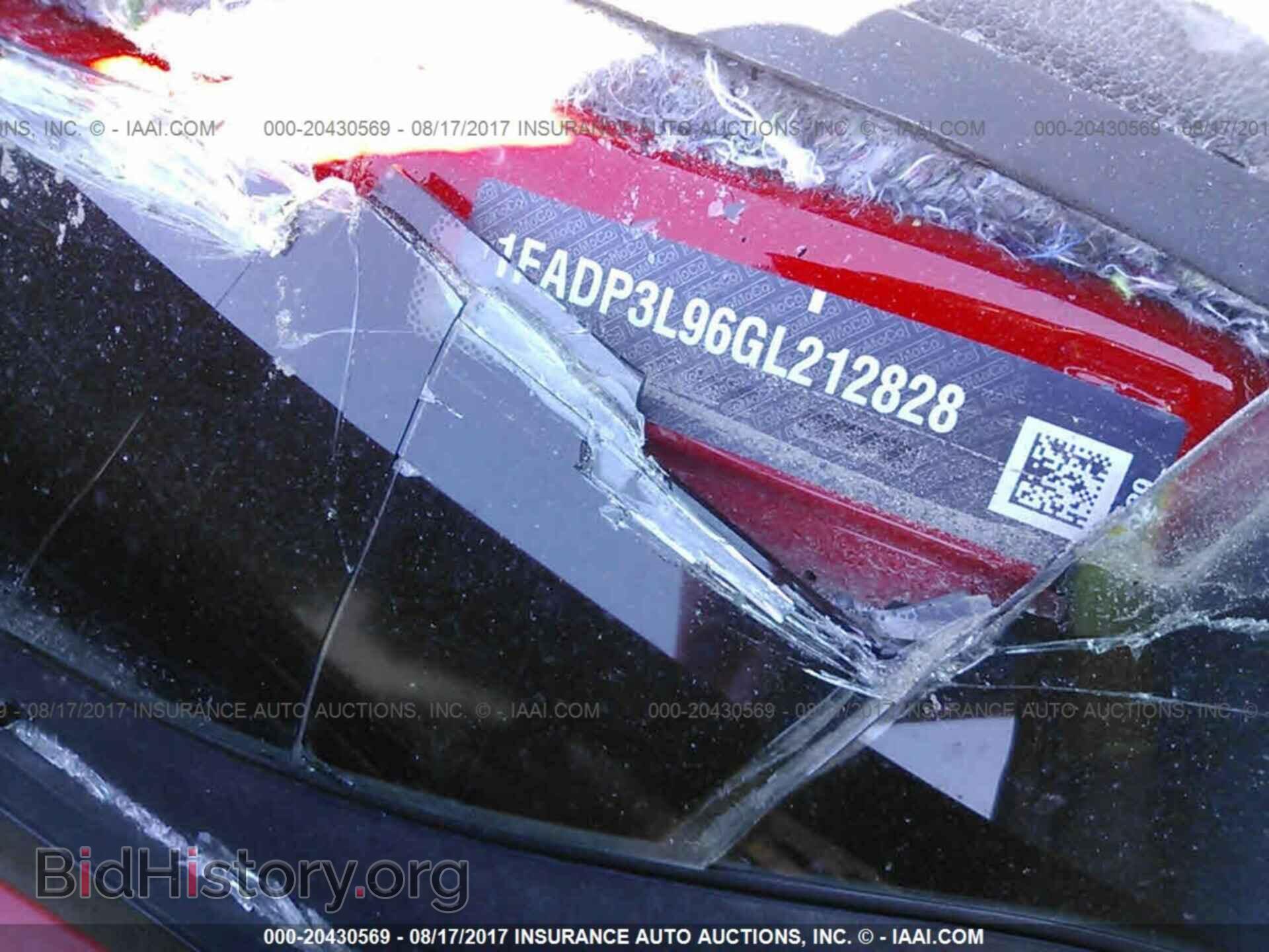 2016 Ford Focus - VIN: 1FADP3L96GL212828 - Фото 9