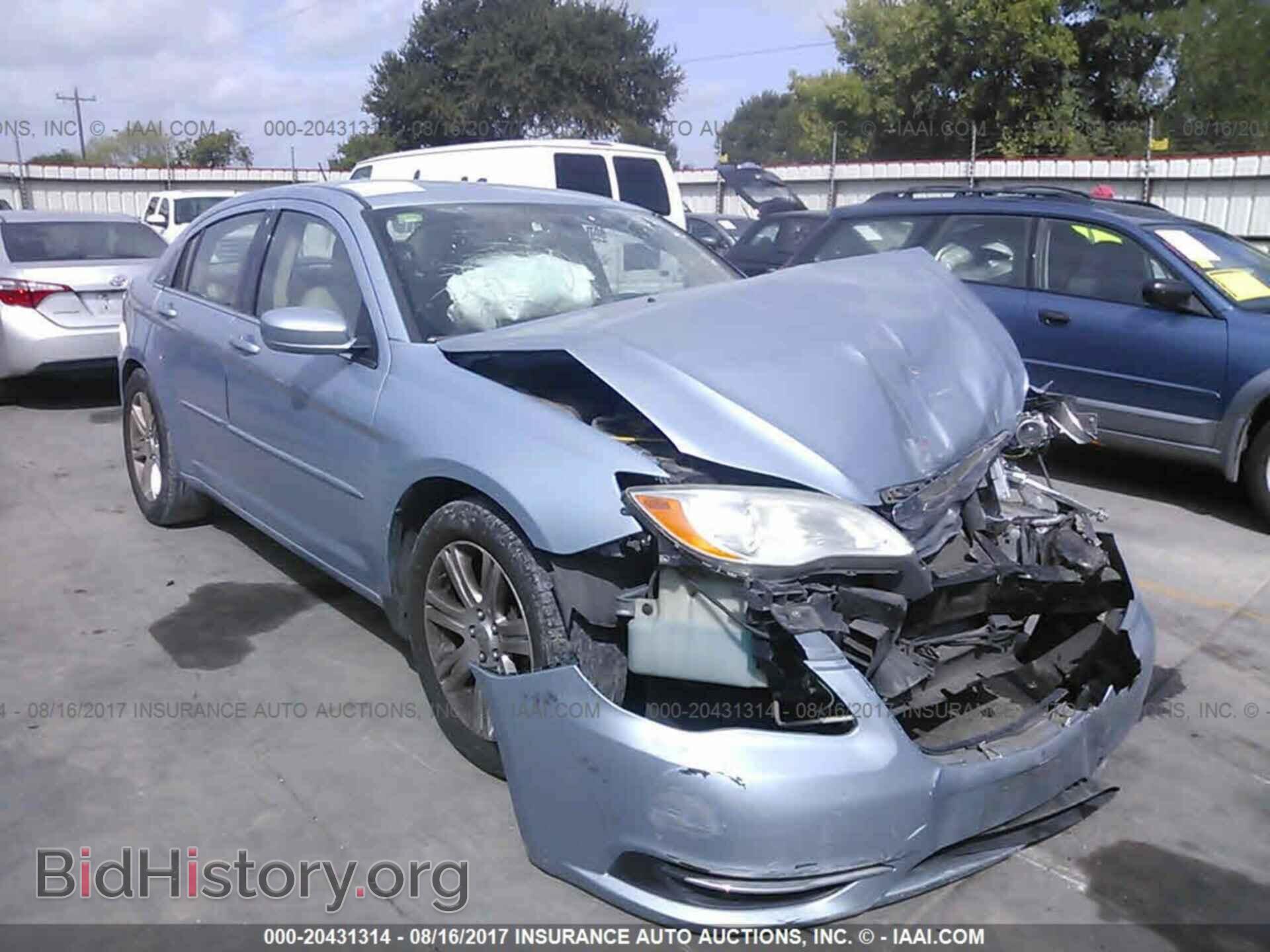 Photo 1C3CCBAB4DN669143 - Chrysler 200 2013