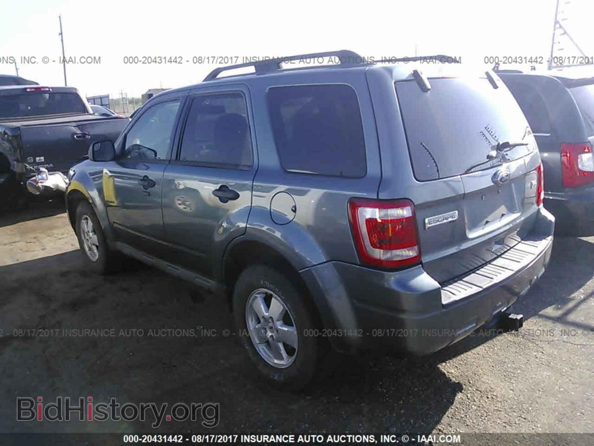 2012 Ford Escape - VIN: 1FMCU0DG0CKA81370 - Photo 3