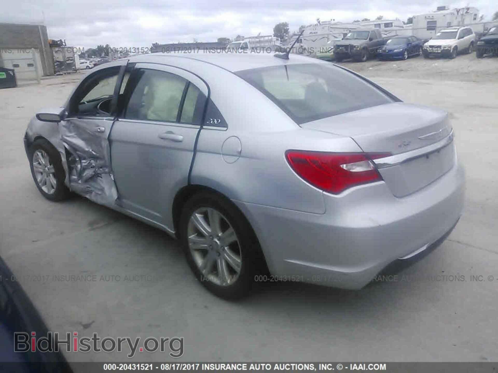 2012 Chrysler 200 - VIN: 1C3CCBAB4CN169126 - Photo 3