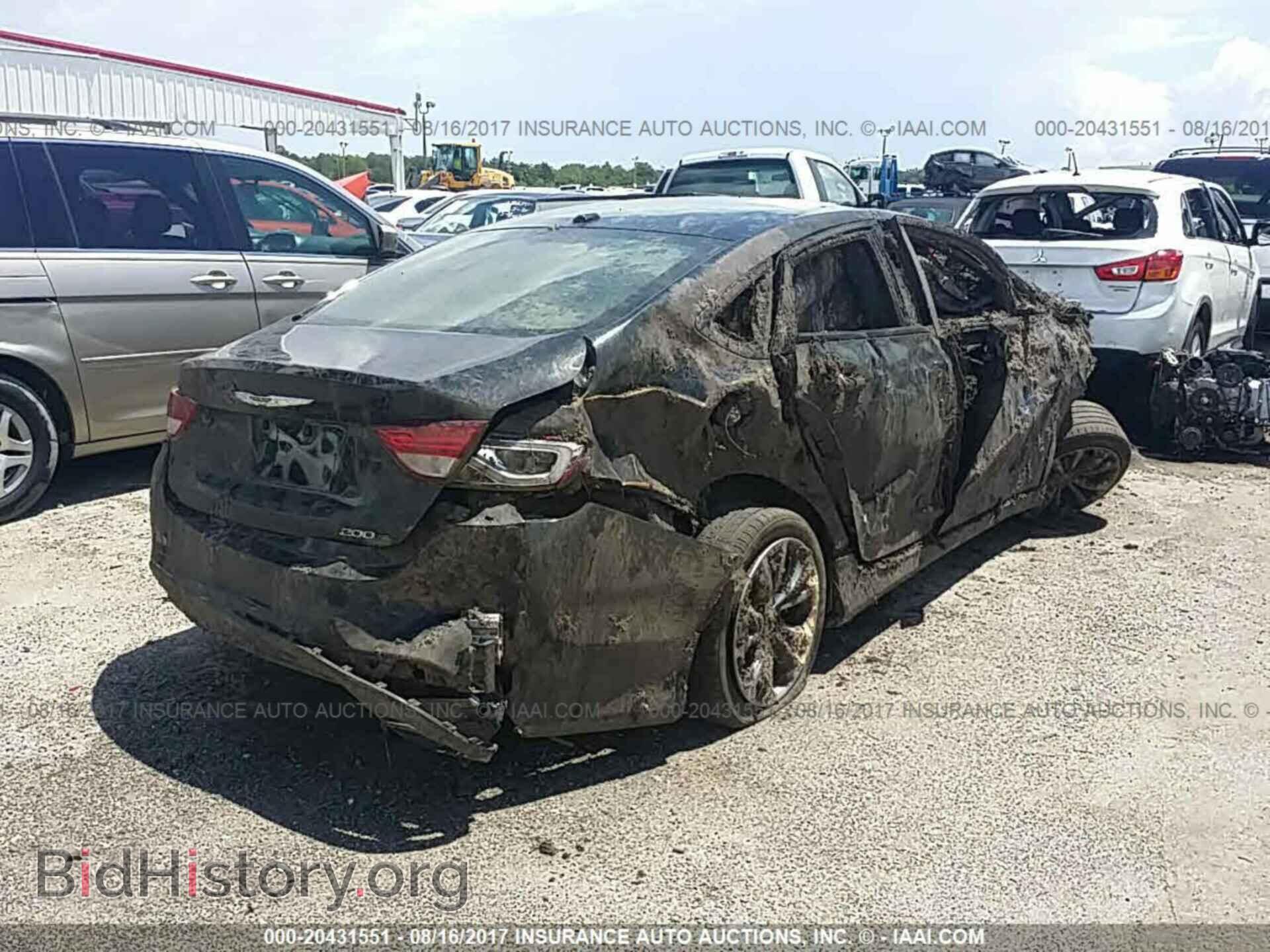 2015 Chrysler 200 - VIN: 1C3CCCBB6FN746733 - Photo 4