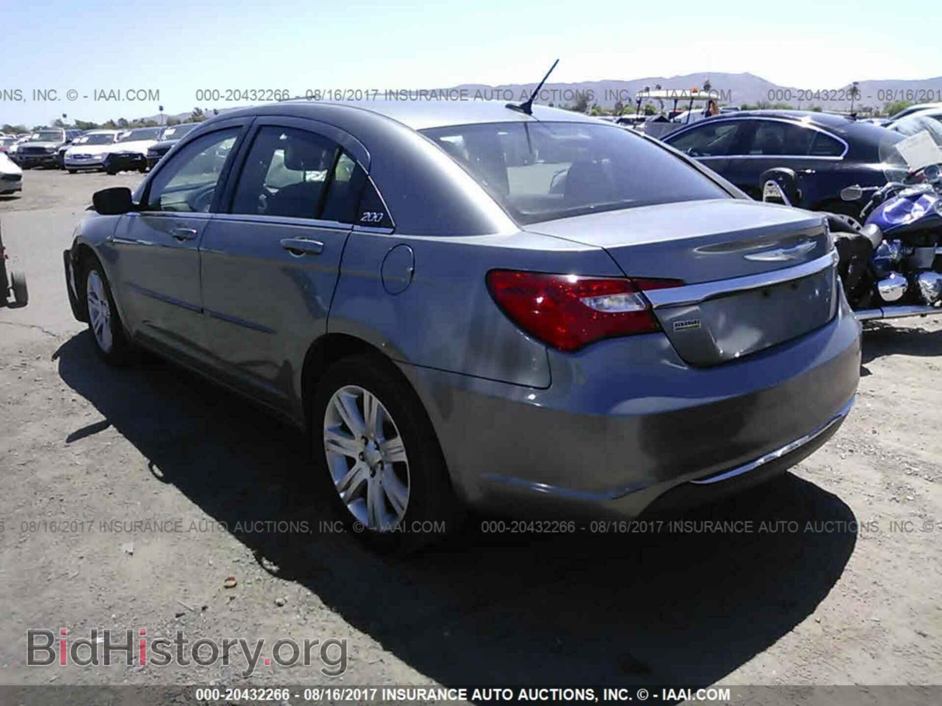 2012 Chrysler 200 - VIN: 1C3CCBAG4CN228476 - Фото 3