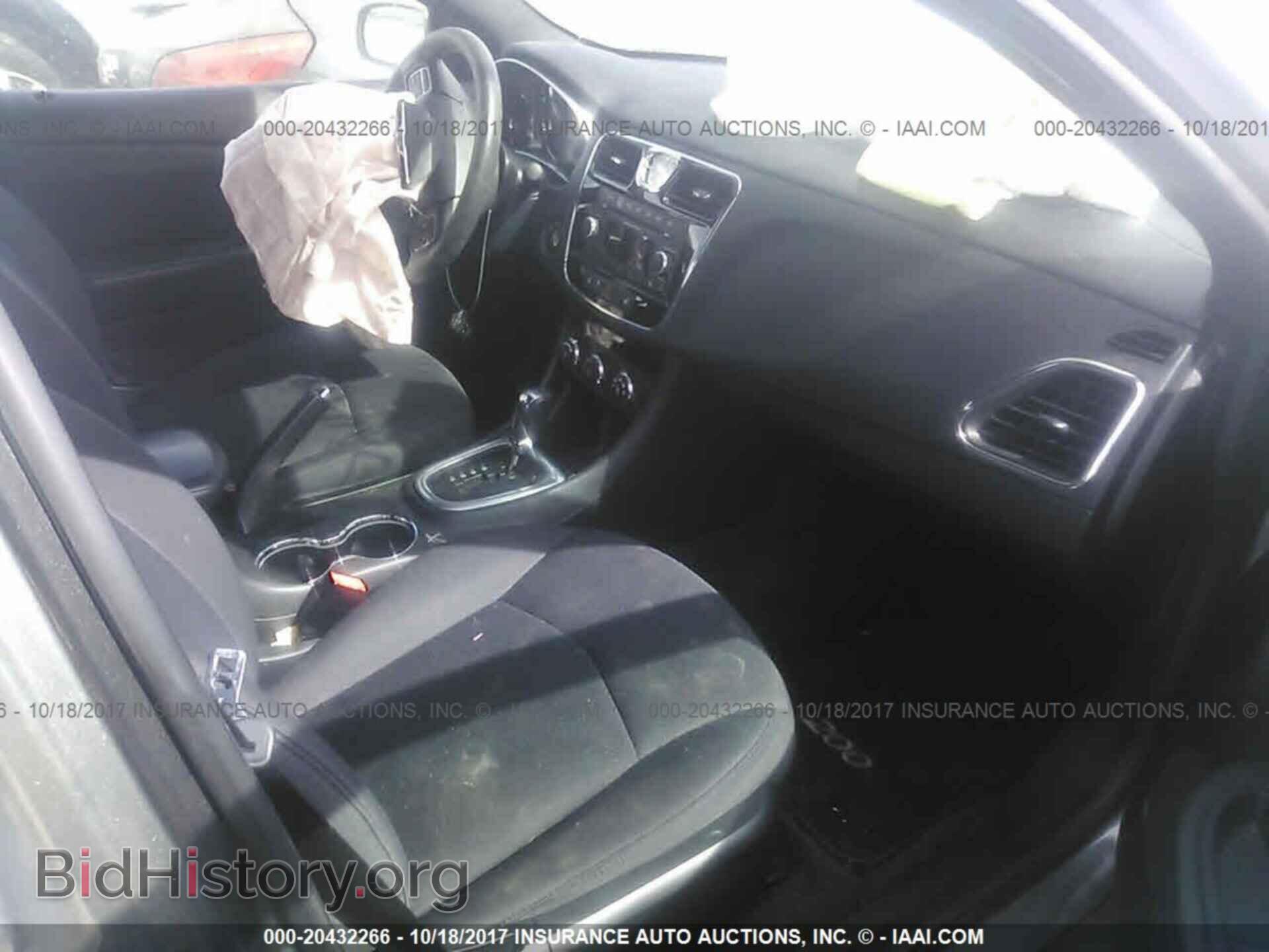 2012 Chrysler 200 - VIN: 1C3CCBAG4CN228476 - Фото 5