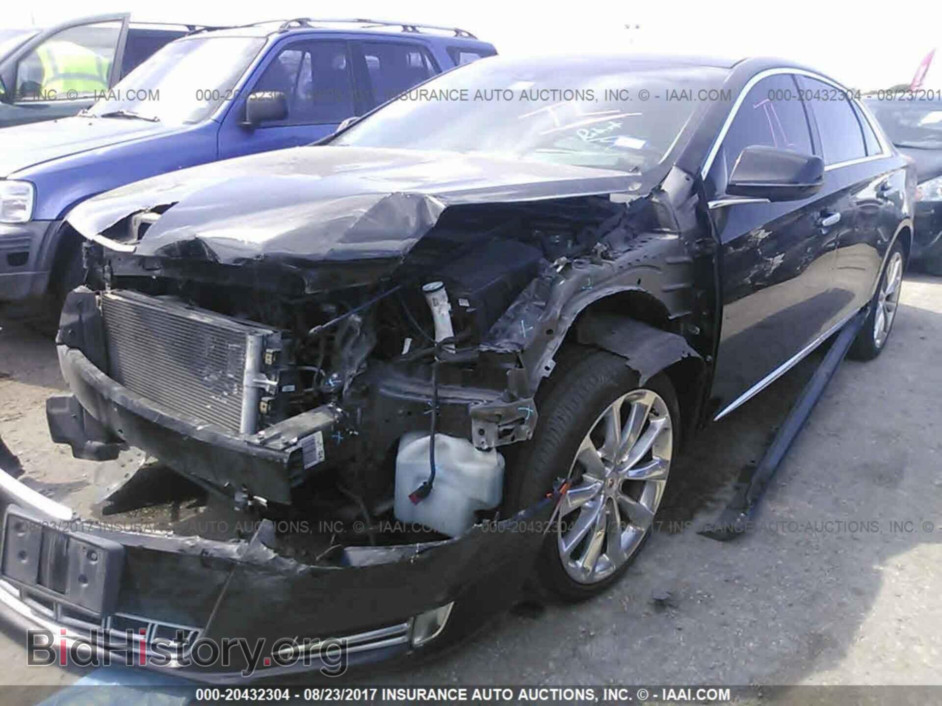2013 Cadillac Xts - VIN: 2G61S5S33D9142019 - Photo 2