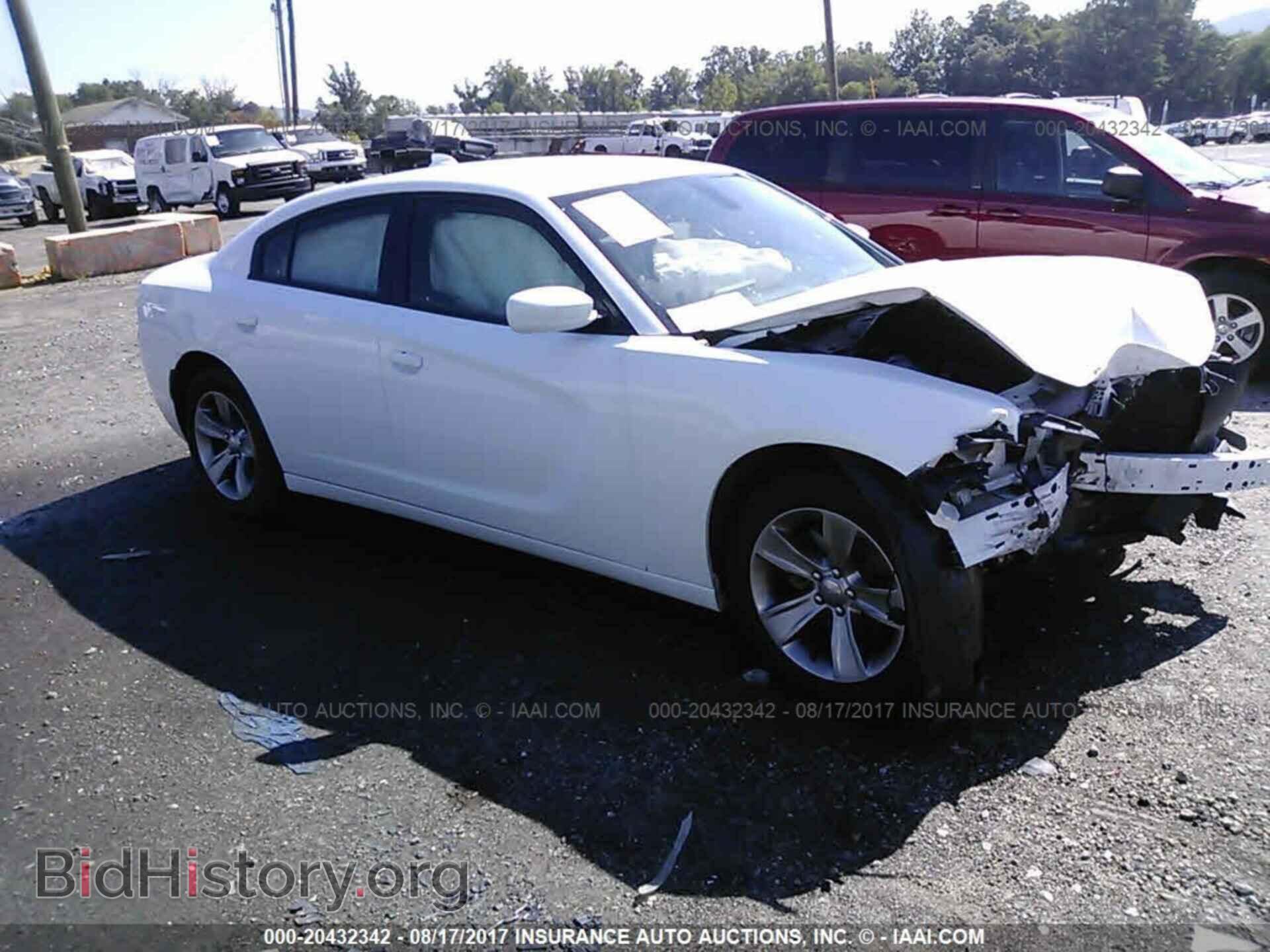 Photo 2C3CDXHG8GH196369 - Dodge Charger 2016