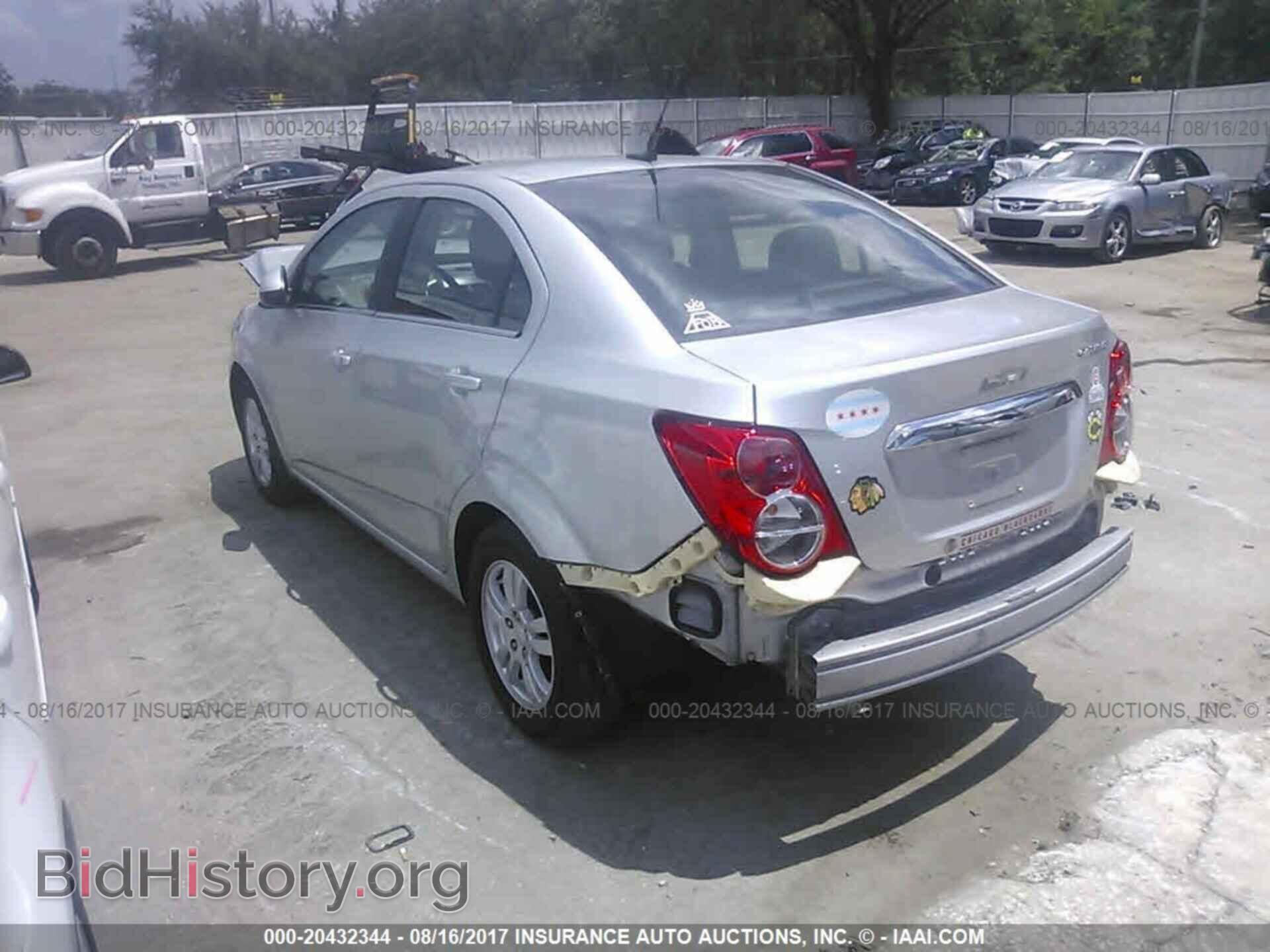 2013 Chevrolet Sonic - VIN: 1G1JC5SH1D4139864 - Фото 3