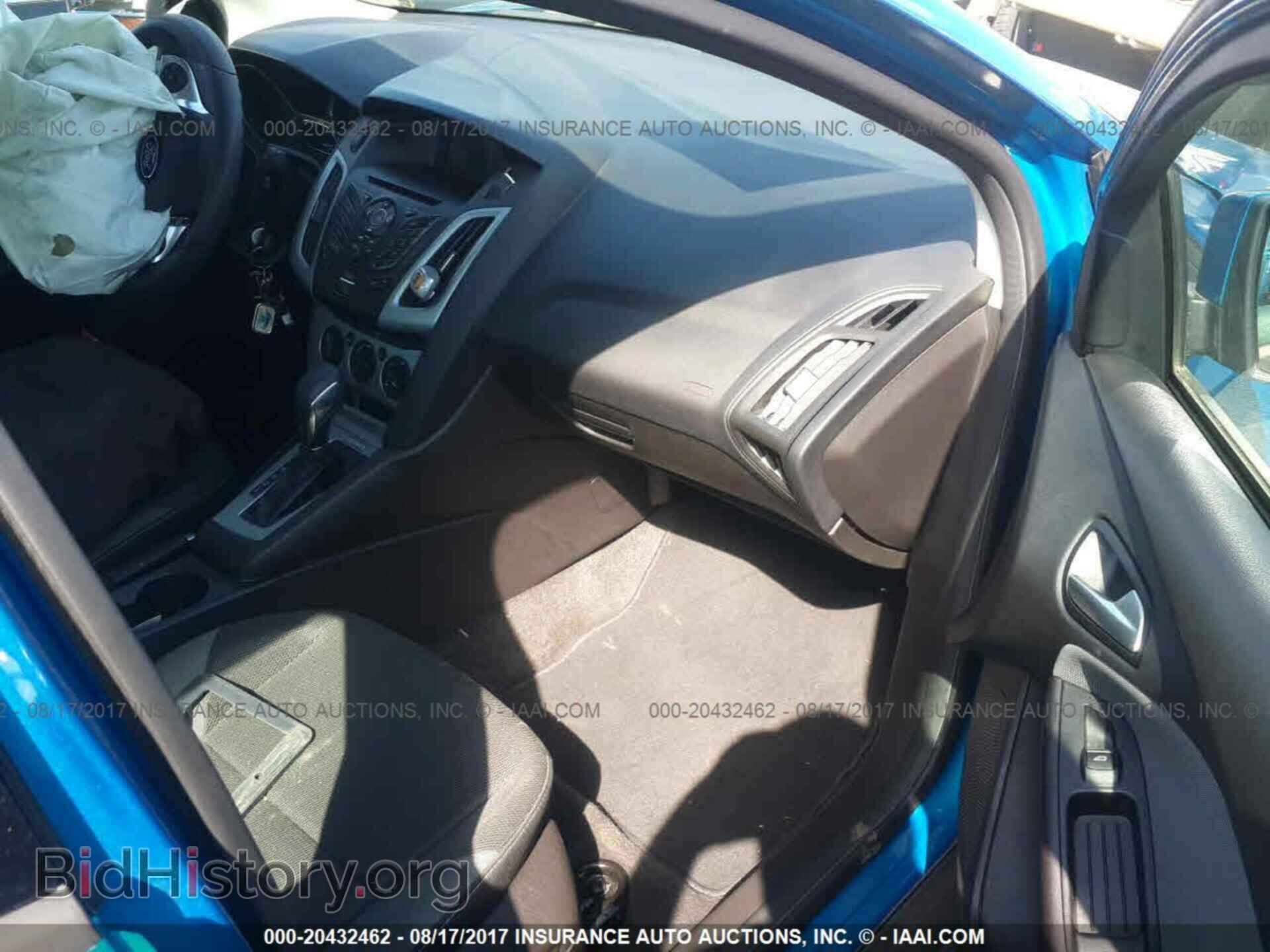 2012 Ford Focus - VIN: 1FAHP3F22CL274270 - Photo 5