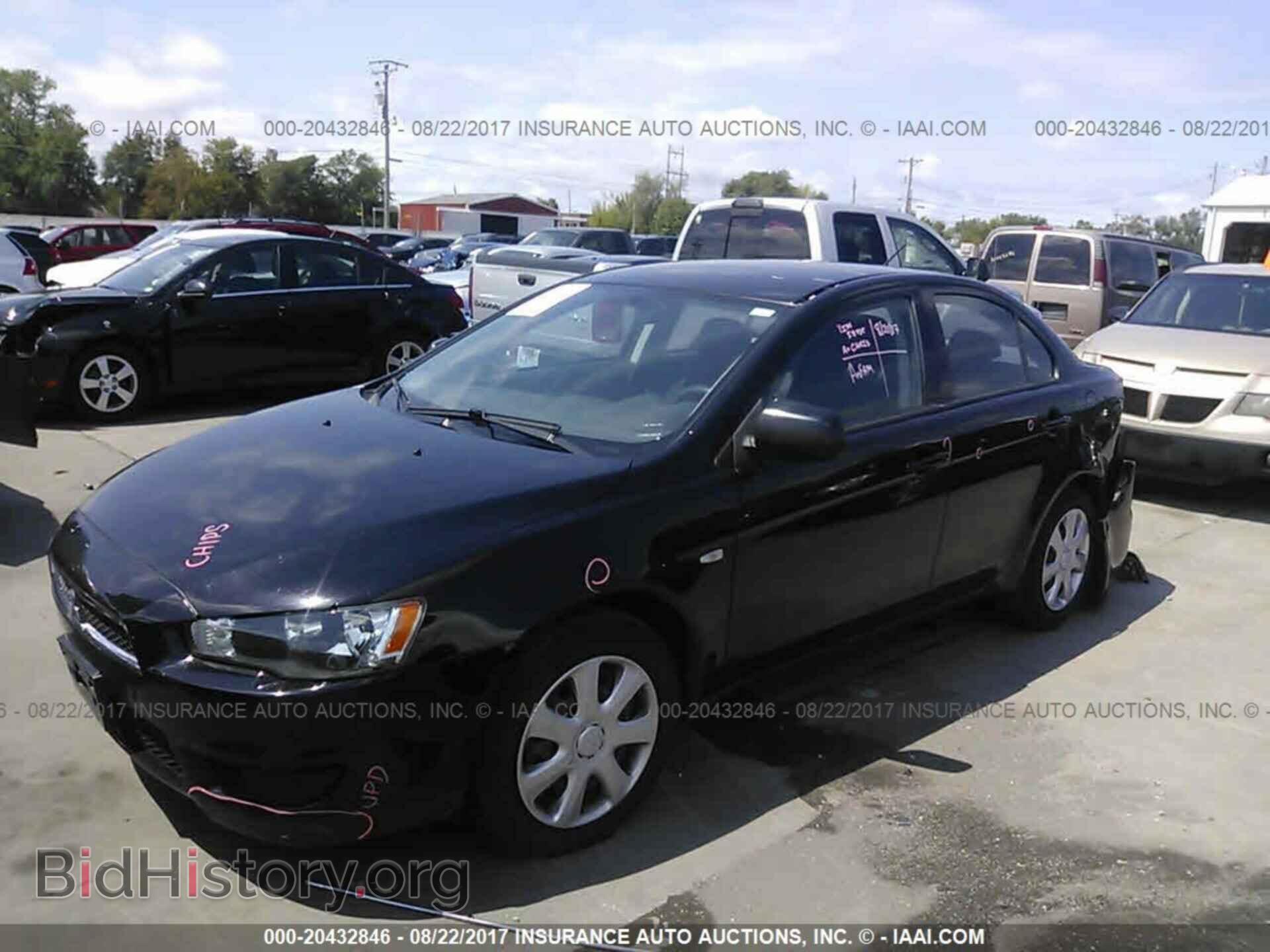 2014 Mitsubishi Lancer - VIN: JA32U2FU7EU018951 - Фото 2