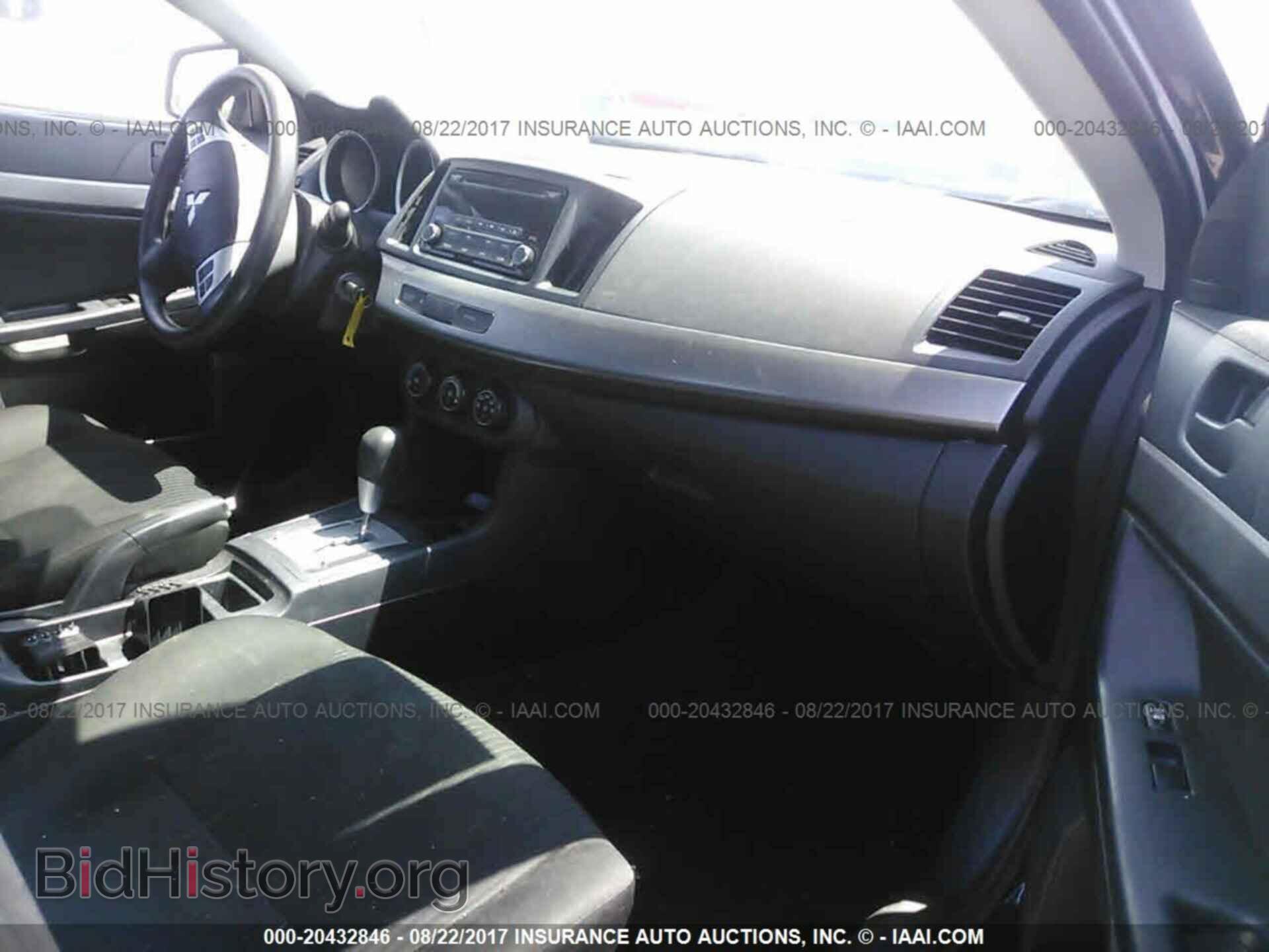 2014 Mitsubishi Lancer - VIN: JA32U2FU7EU018951 - Фото 5