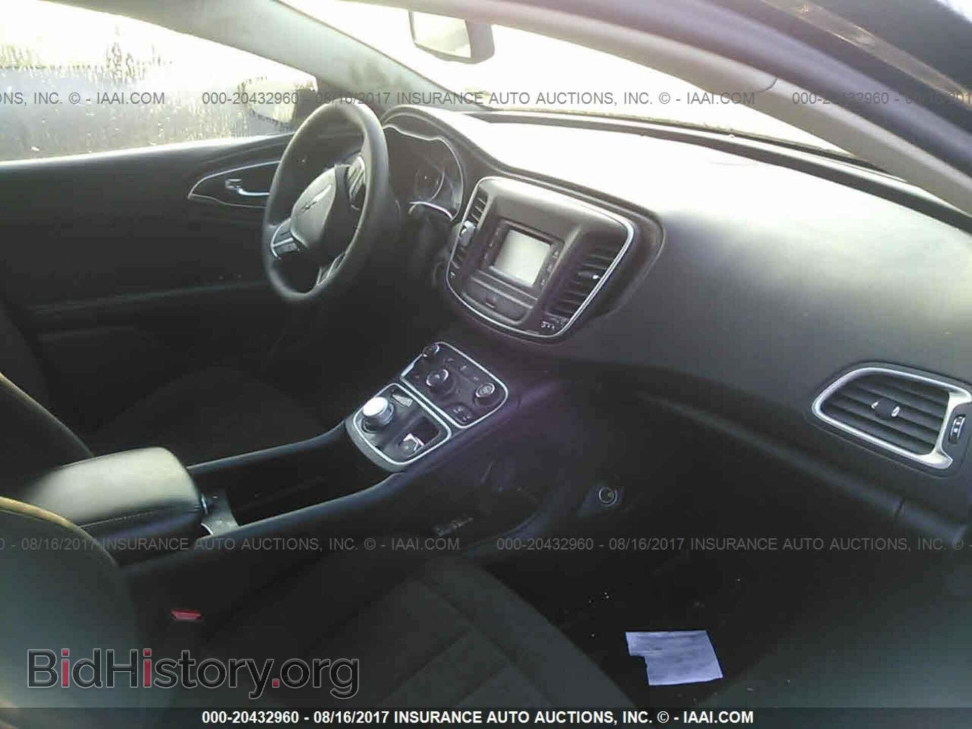 2015 Chrysler 200 - VIN: 1C3CCCAB1FN529527 - Photo 5