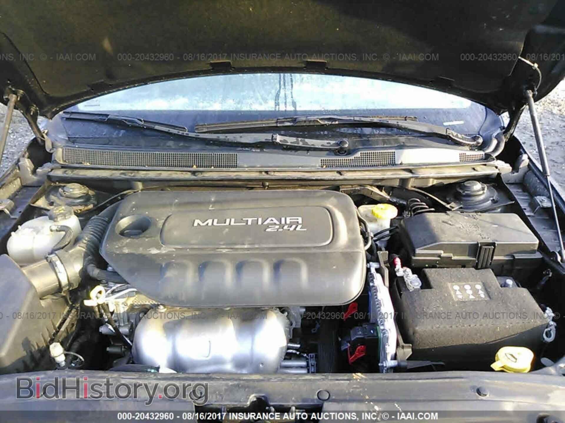 2015 Chrysler 200 - VIN: 1C3CCCAB1FN529527 - Photo 10