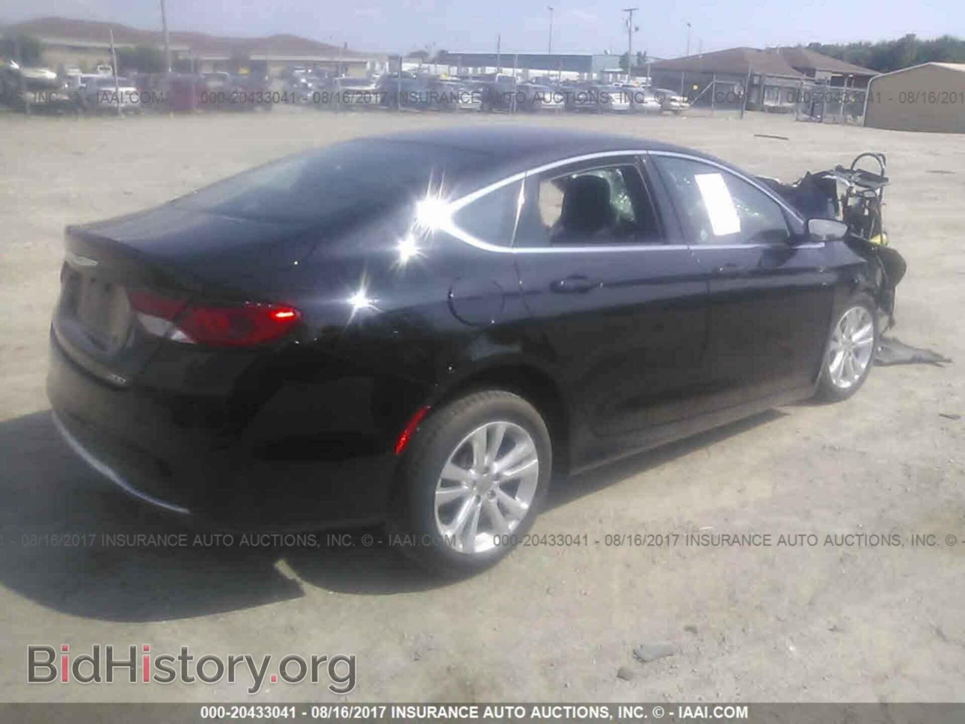 2016 Chrysler 200 - VIN: 1C3CCCAB5GN177439 - Photo 4