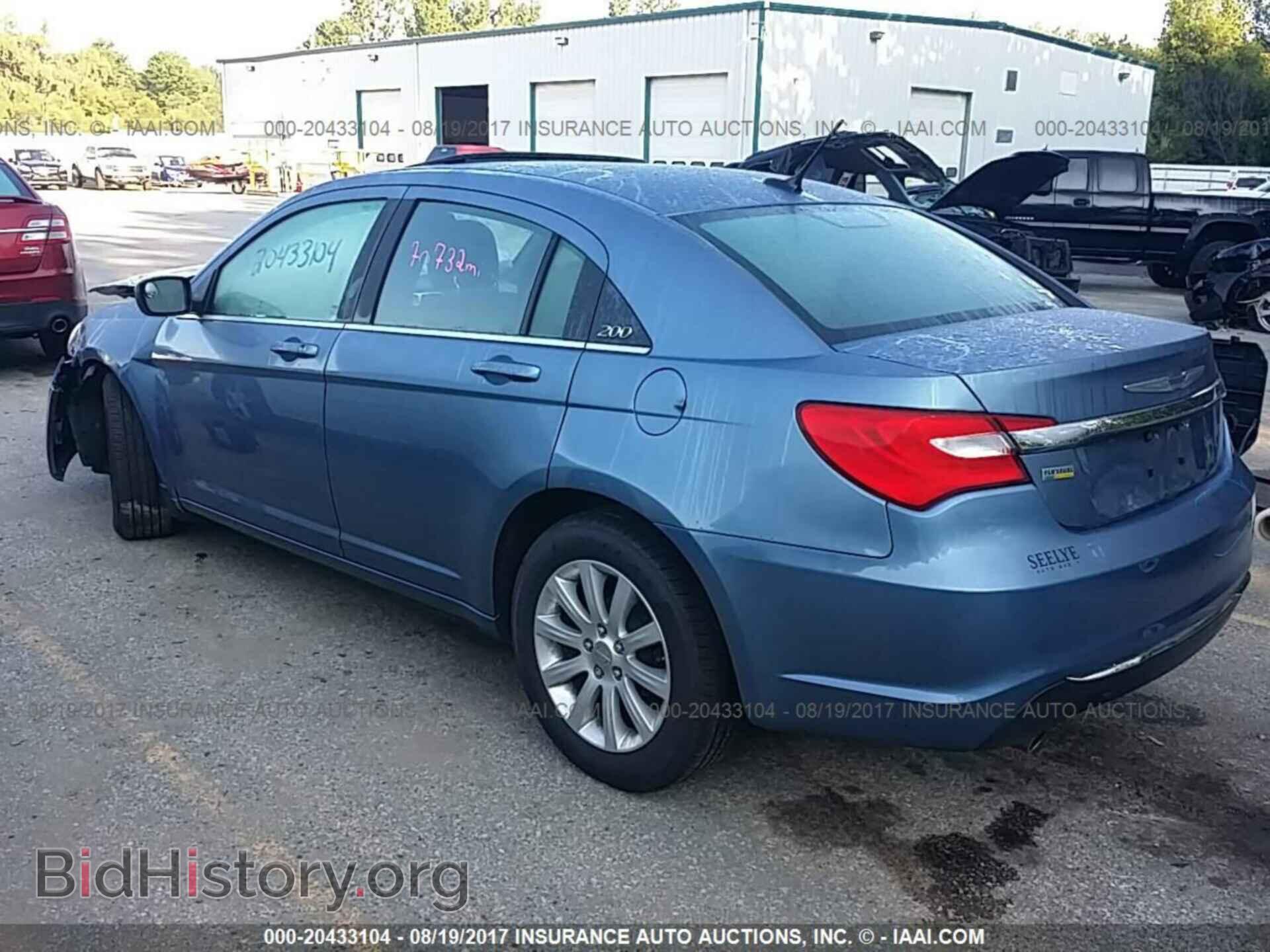 2011 Chrysler 200 - VIN: 1C3BC1FG1BN593193 - Photo 3