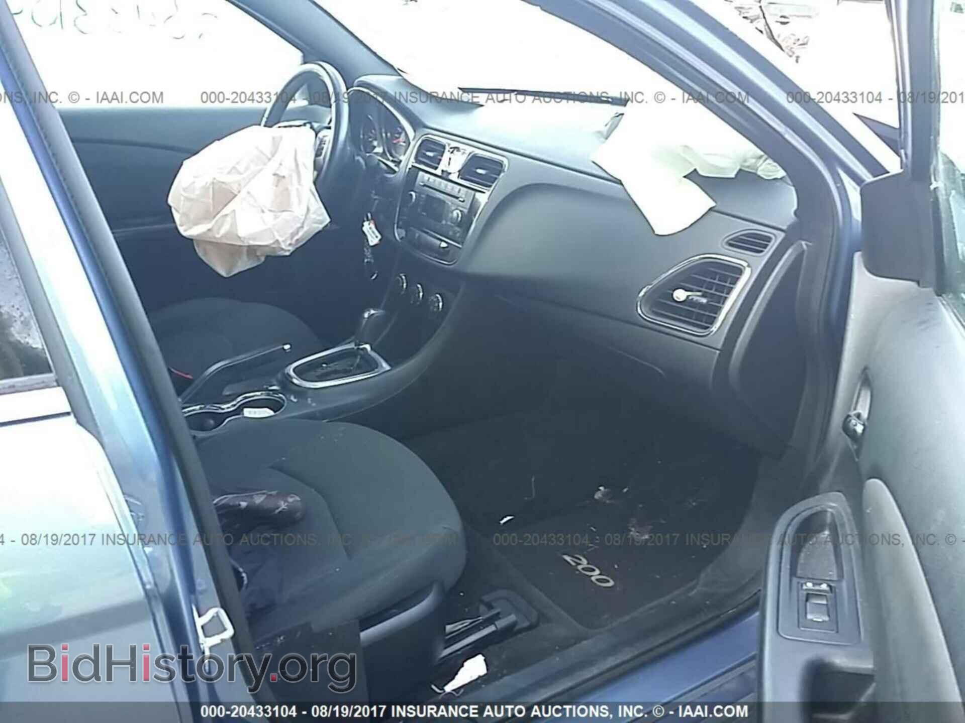 2011 Chrysler 200 - VIN: 1C3BC1FG1BN593193 - Photo 5