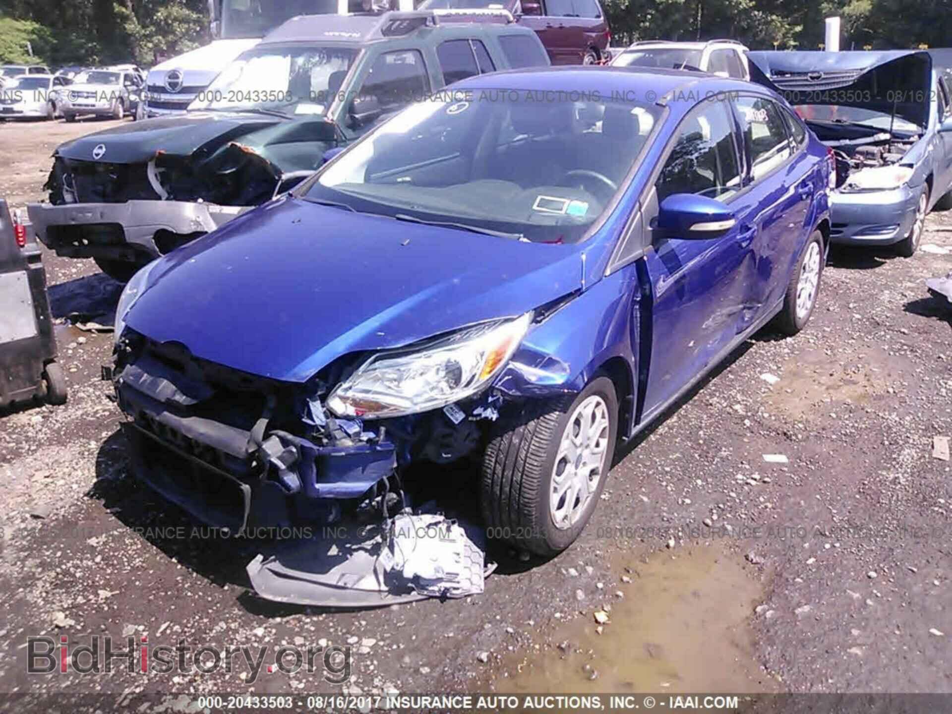 2012 Ford Focus - VIN: 1FAHP3F26CL224097 - Фото 2