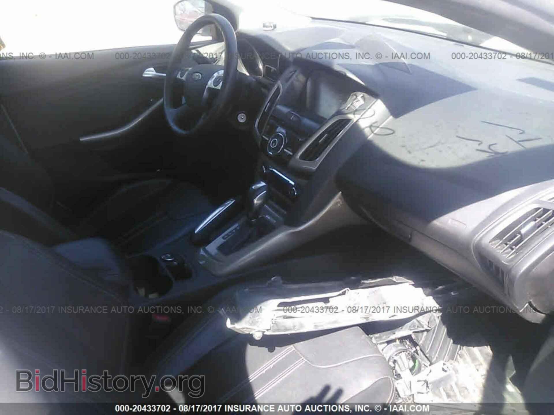2012 Ford Focus - VIN: 1FAHP3H27CL294785 - Photo 5