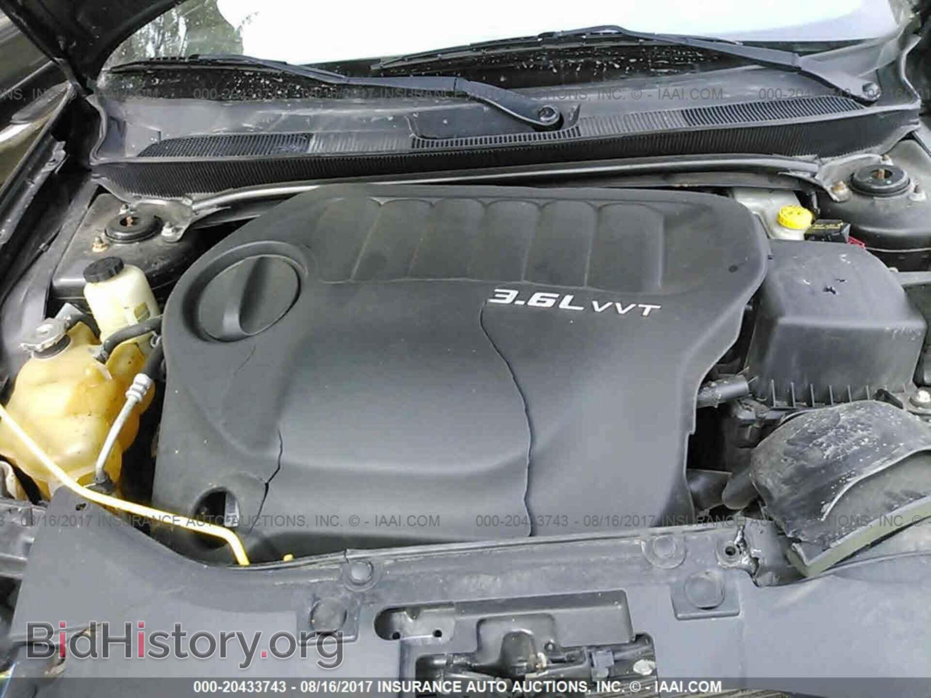 2012 Chrysler 200 - VIN: 1C3CCBCGXCN106525 - Photo 10