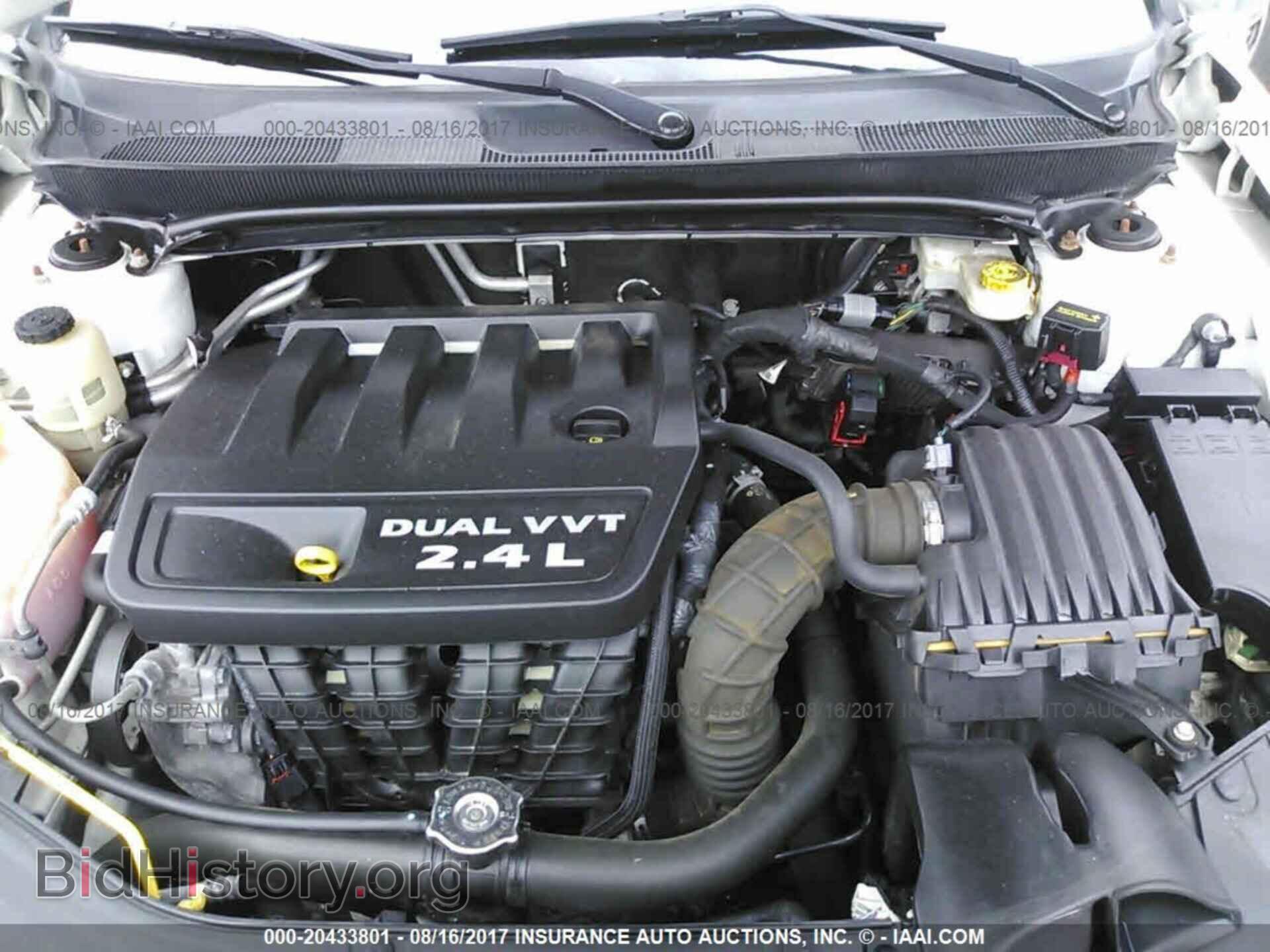 2013 Chrysler 200 - VIN: 1C3CCBBB2DN766002 - Фото 10