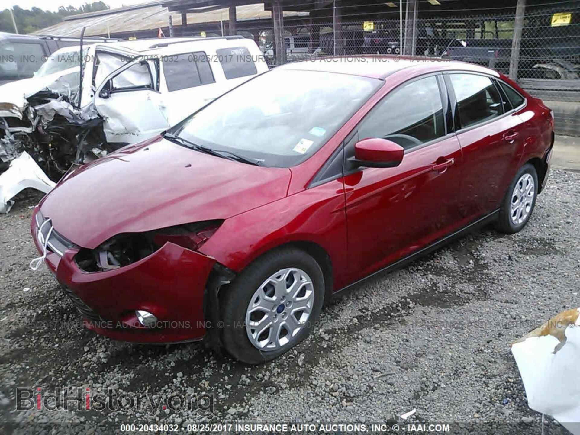 2012 Ford Focus - VIN: 1FAHP3F26CL417706 - Photo 2