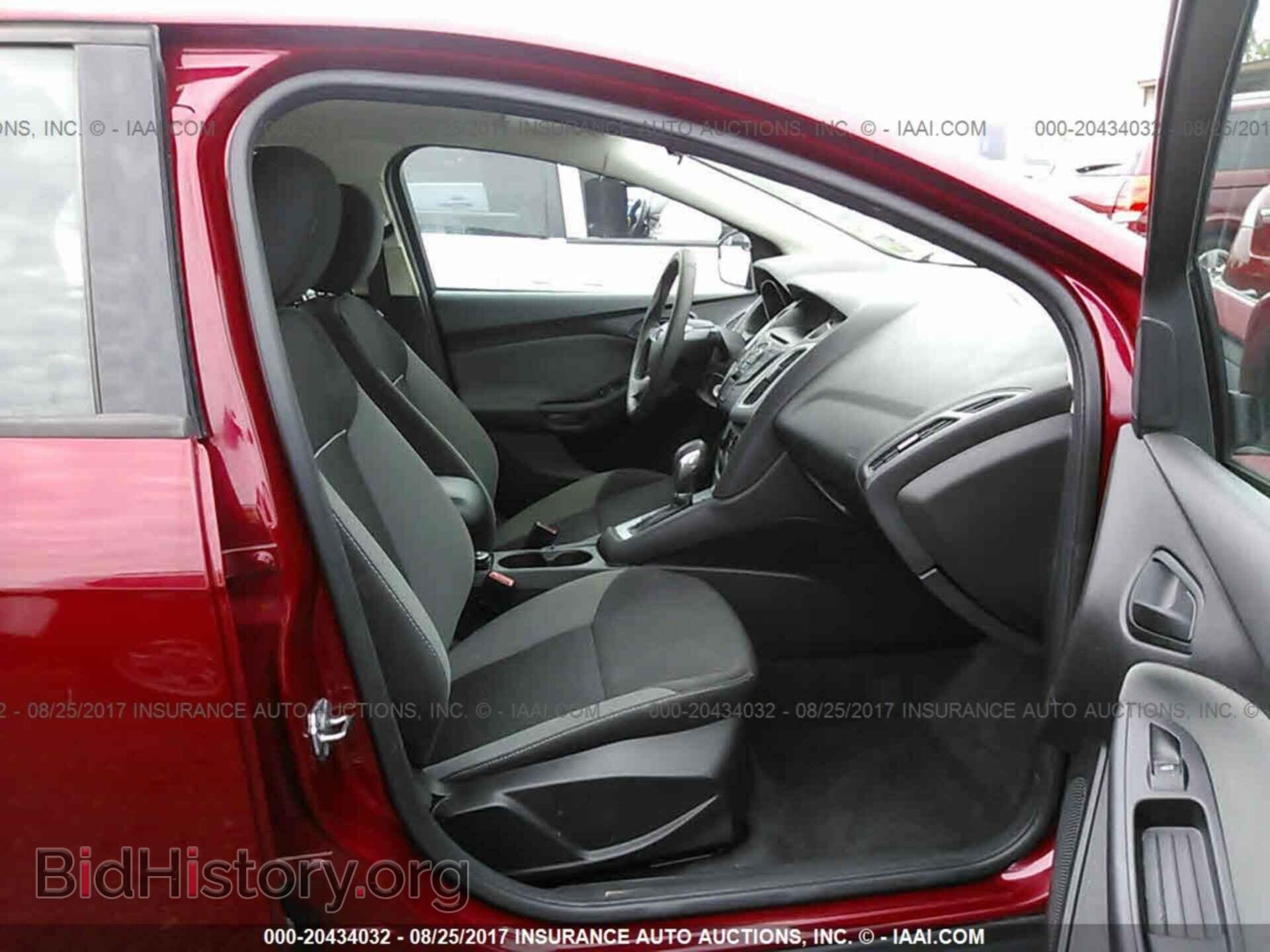 2012 Ford Focus - VIN: 1FAHP3F26CL417706 - Photo 5