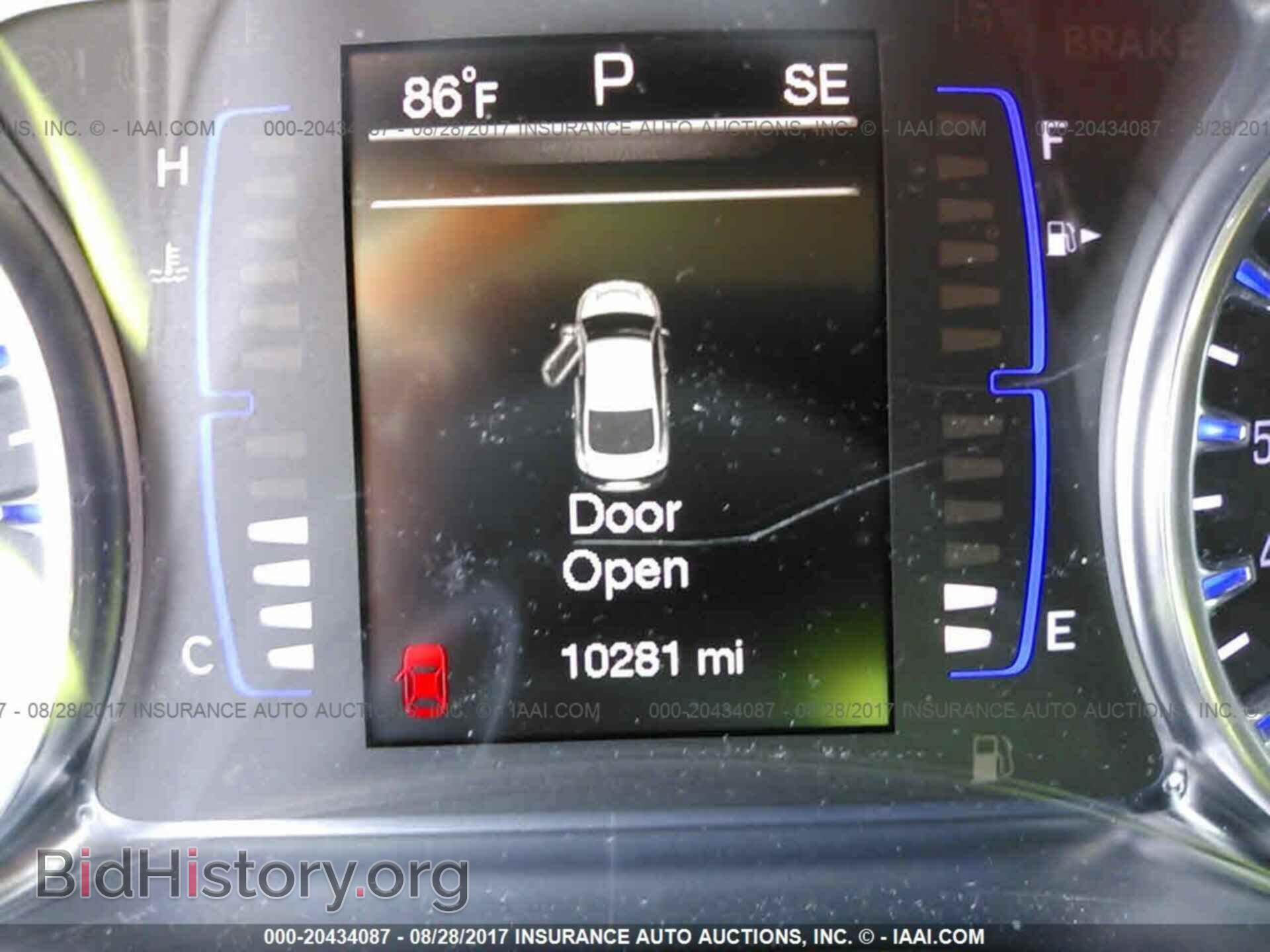 2016 Chrysler 200 - VIN: 1C3CCCAB2GN137545 - Фото 7