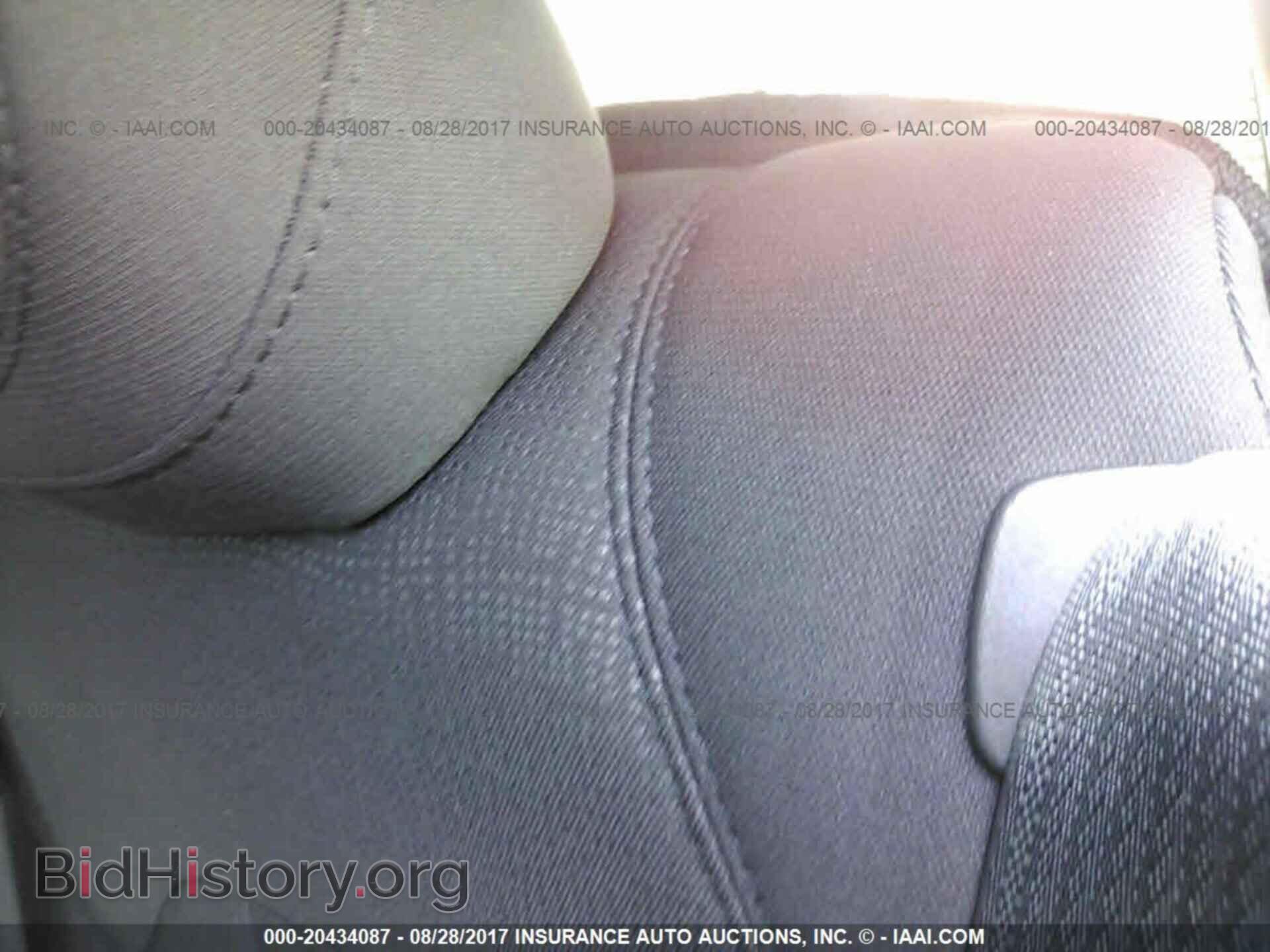 2016 Chrysler 200 - VIN: 1C3CCCAB2GN137545 - Фото 8