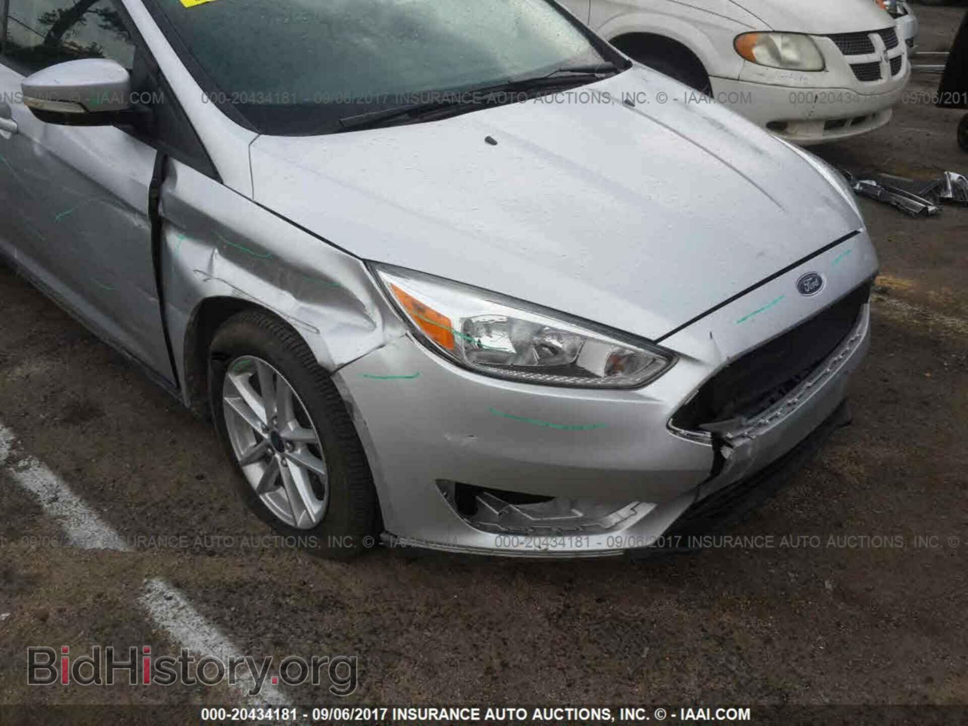 2015 Ford Focus - VIN: 1FADP3F22FL307979 - Photo 6