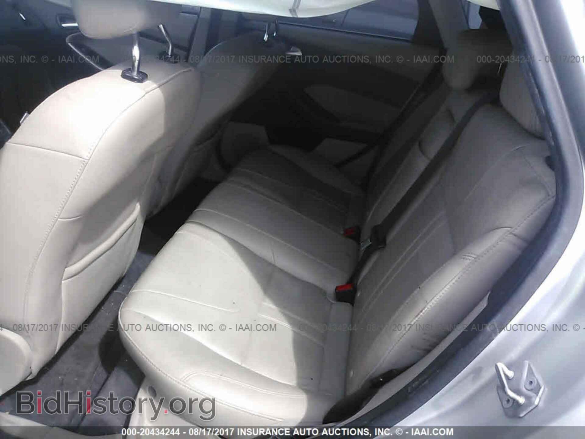 2012 Ford Focus - VIN: 1FAHP3M20CL106078 - Photo 8