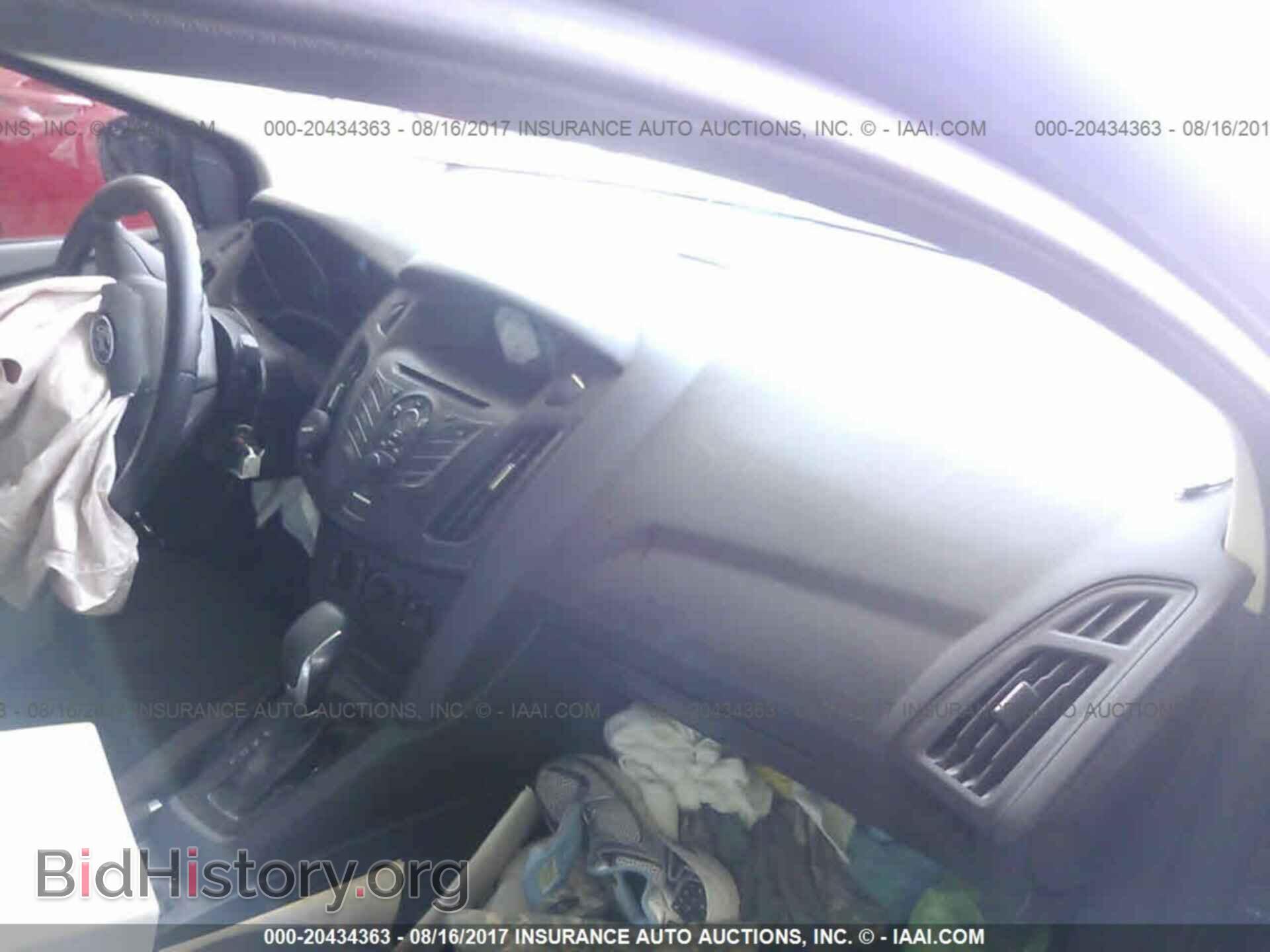 2014 Ford Focus - VIN: 1FADP3E24EL236641 - Photo 5