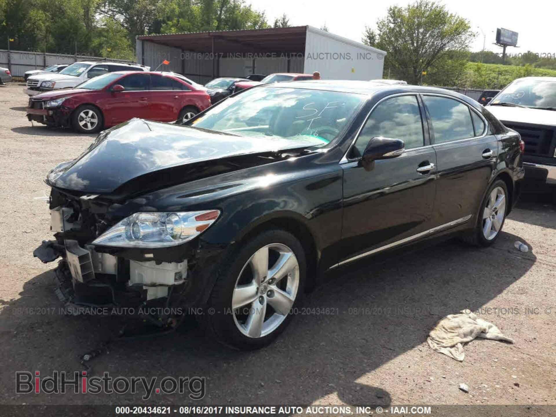 2011 Lexus Ls - VIN: JTHGL5EF9B5044423 - Фото 2