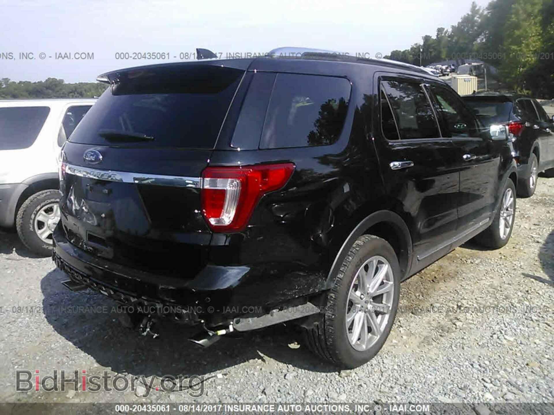 2017 Ford Explorer - VIN: 1FM5K7F83HGC68982 - Photo 4