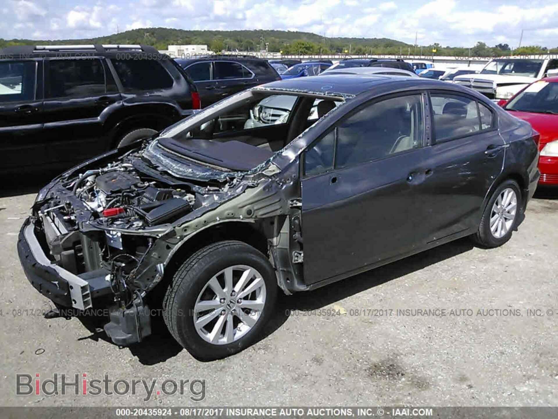 2012 Honda Civic - VIN: 19XFB2F83CE021885 - Photo 2