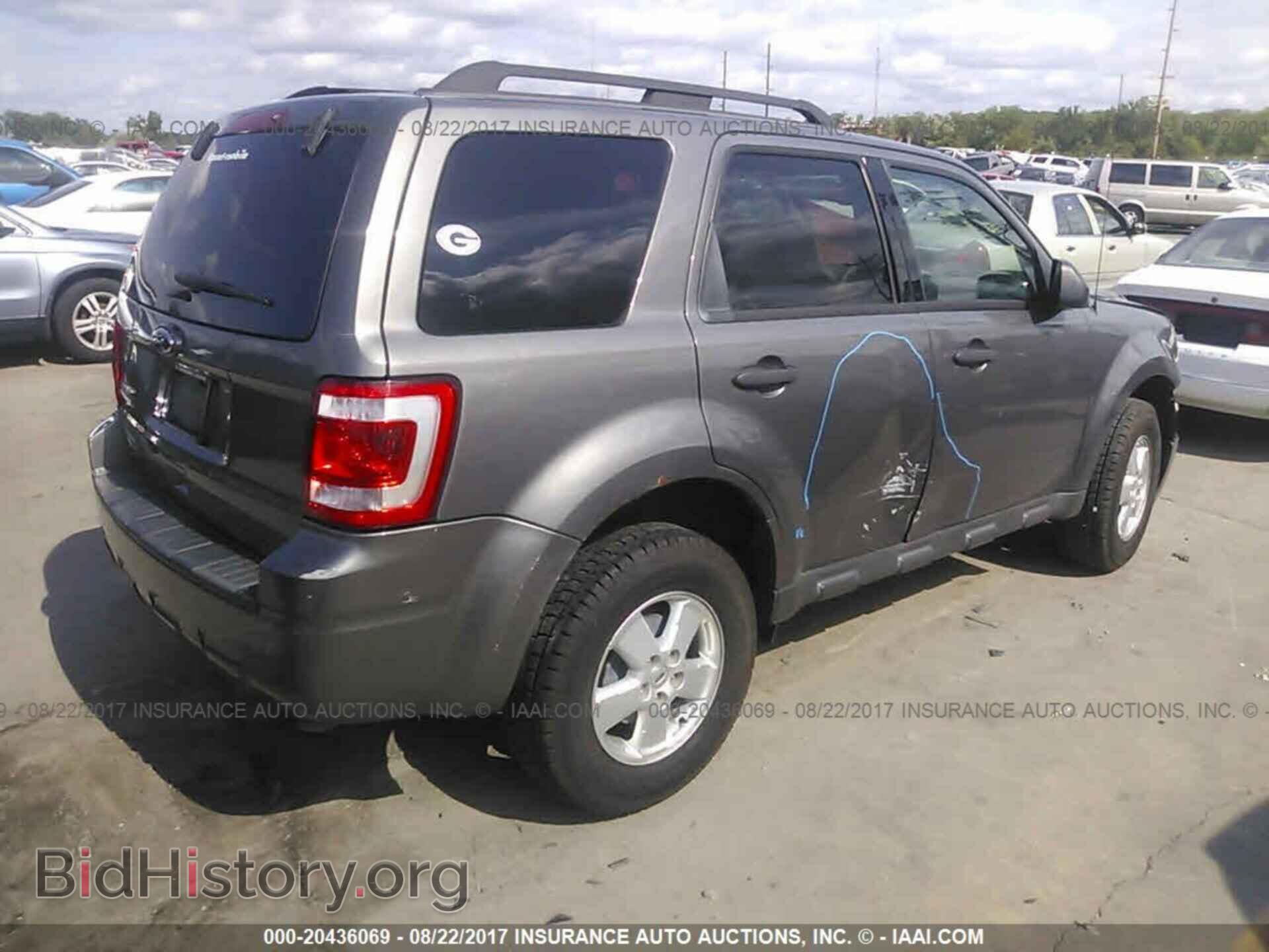 2011 Ford Escape - VIN: 1FMCU0D72BKA79523 - Photo 4