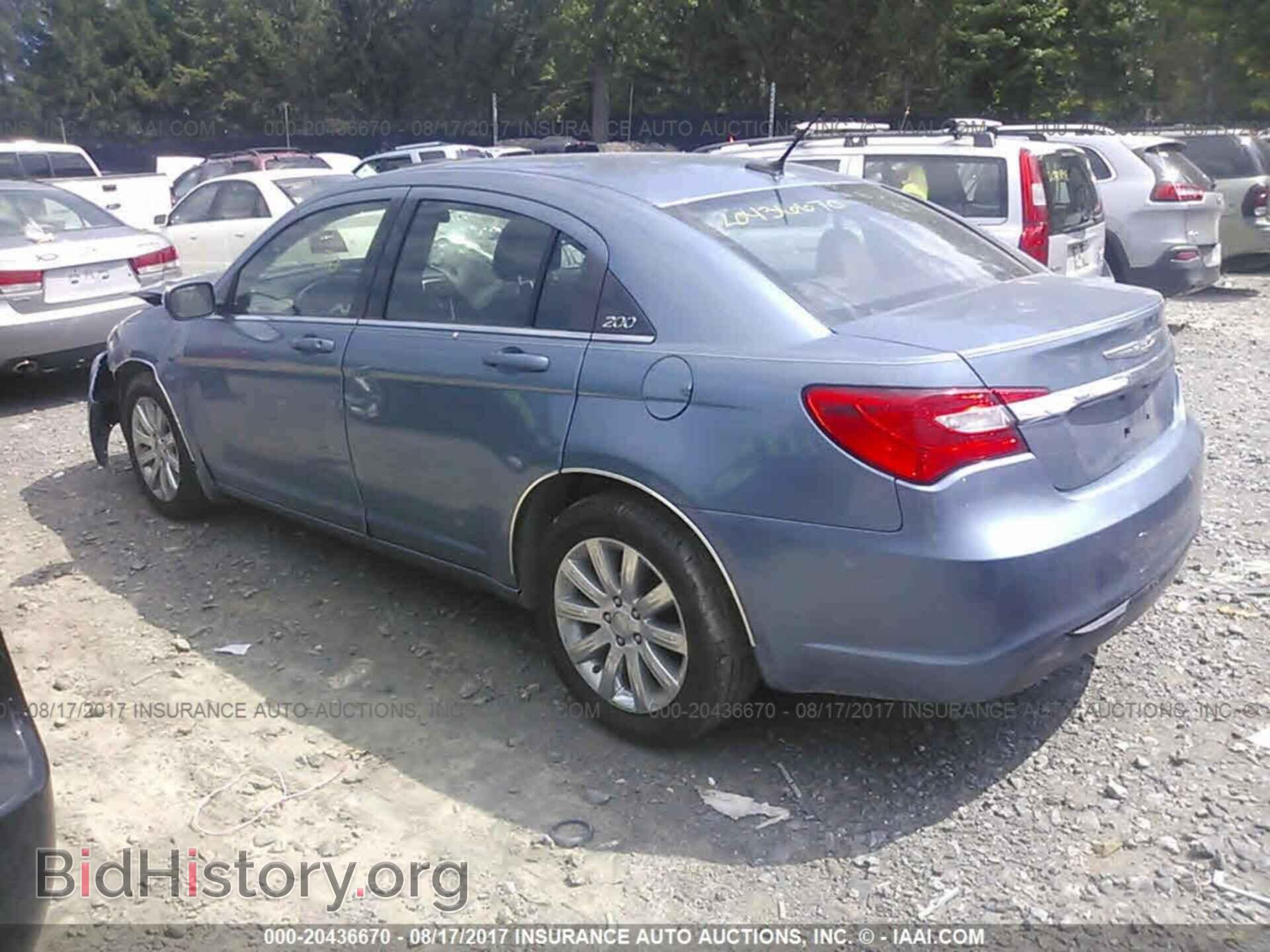 2011 Chrysler 200 - VIN: 1C3BC1FB6BN586003 - Фото 3