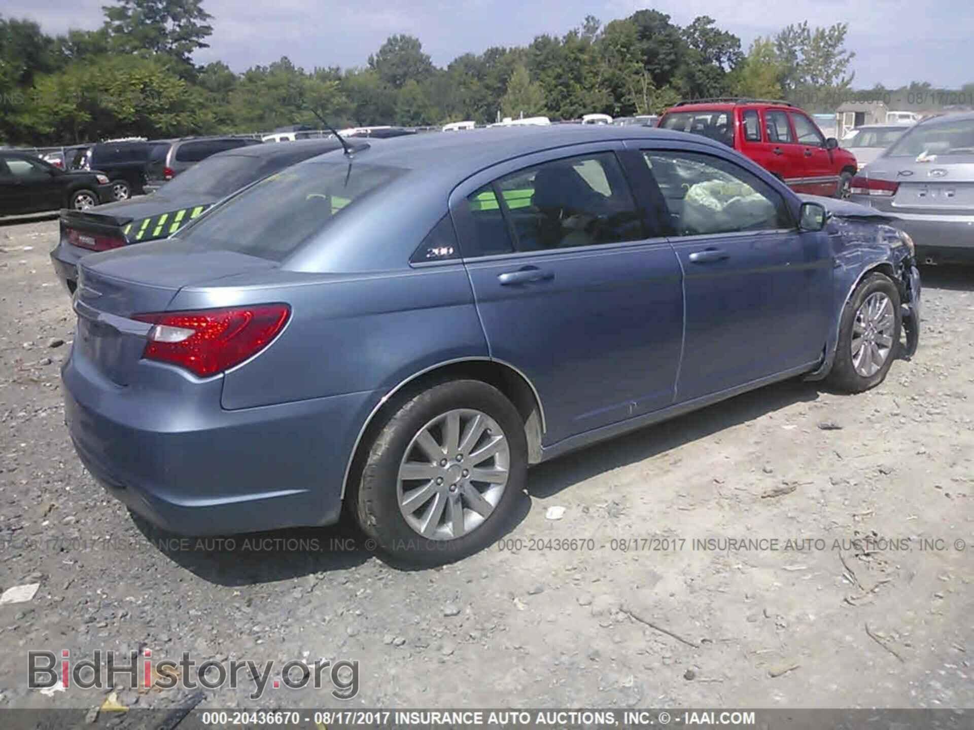 2011 Chrysler 200 - VIN: 1C3BC1FB6BN586003 - Фото 4