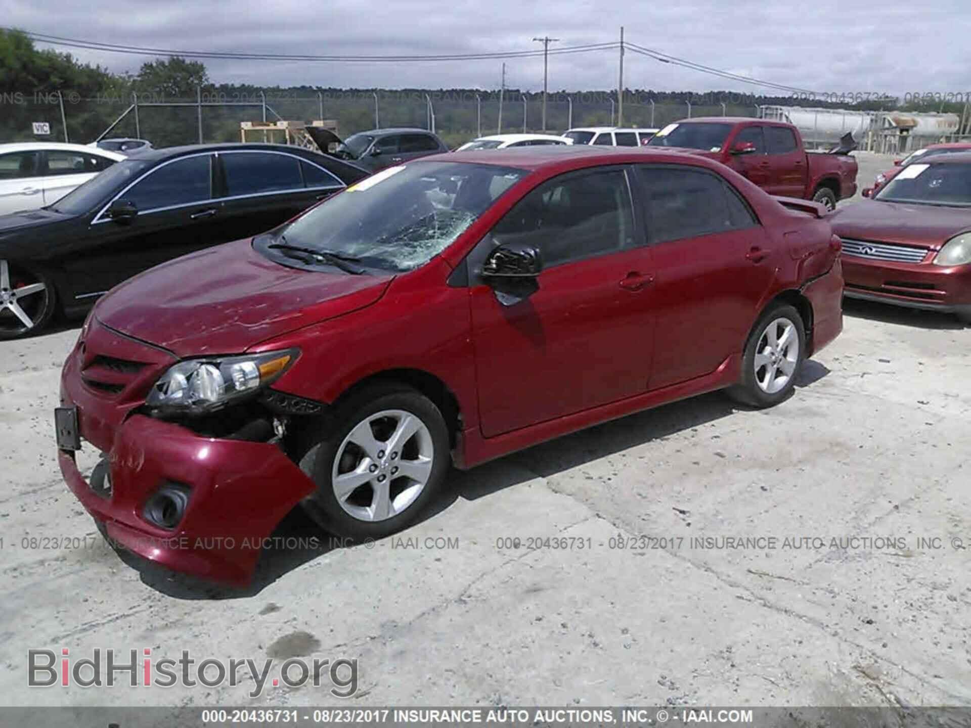2011 Toyota Corolla - VIN: 2T1BU4EEXBC693161 - Фото 2