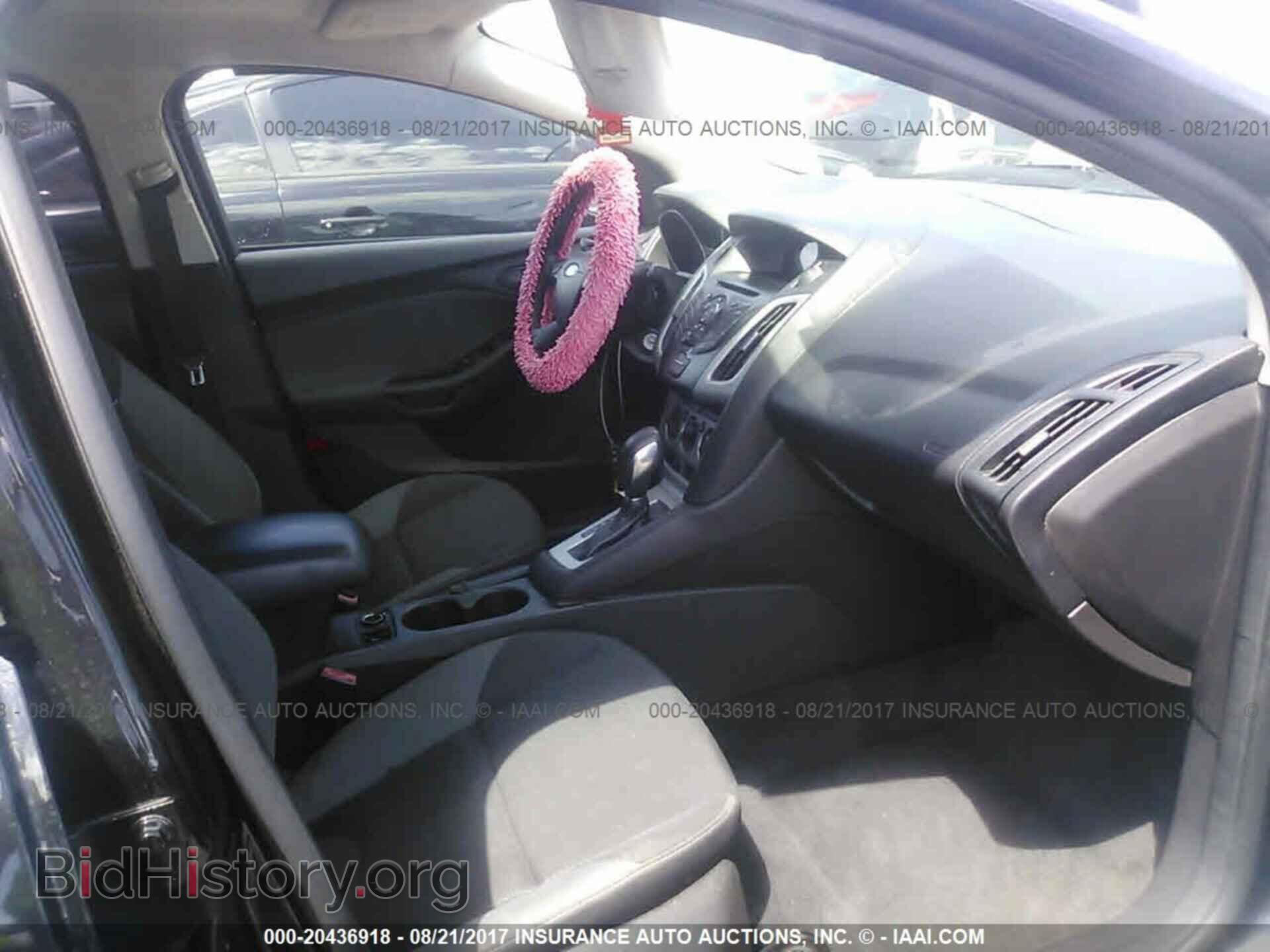 2012 Ford Focus - VIN: 1FAHP3F21CL374960 - Photo 5