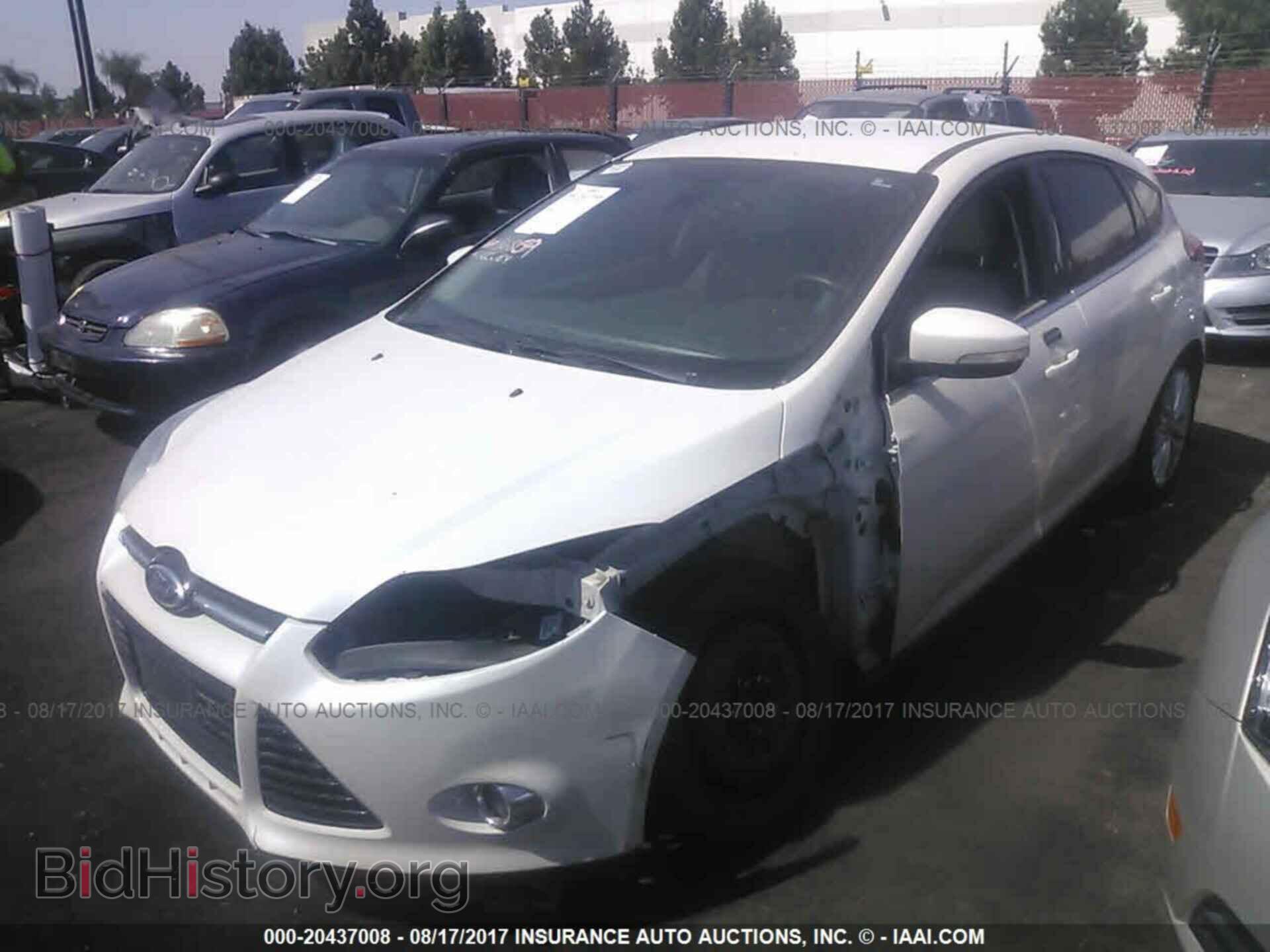 2012 Ford Focus - VIN: 1FAHP3M20CL392367 - Photo 2
