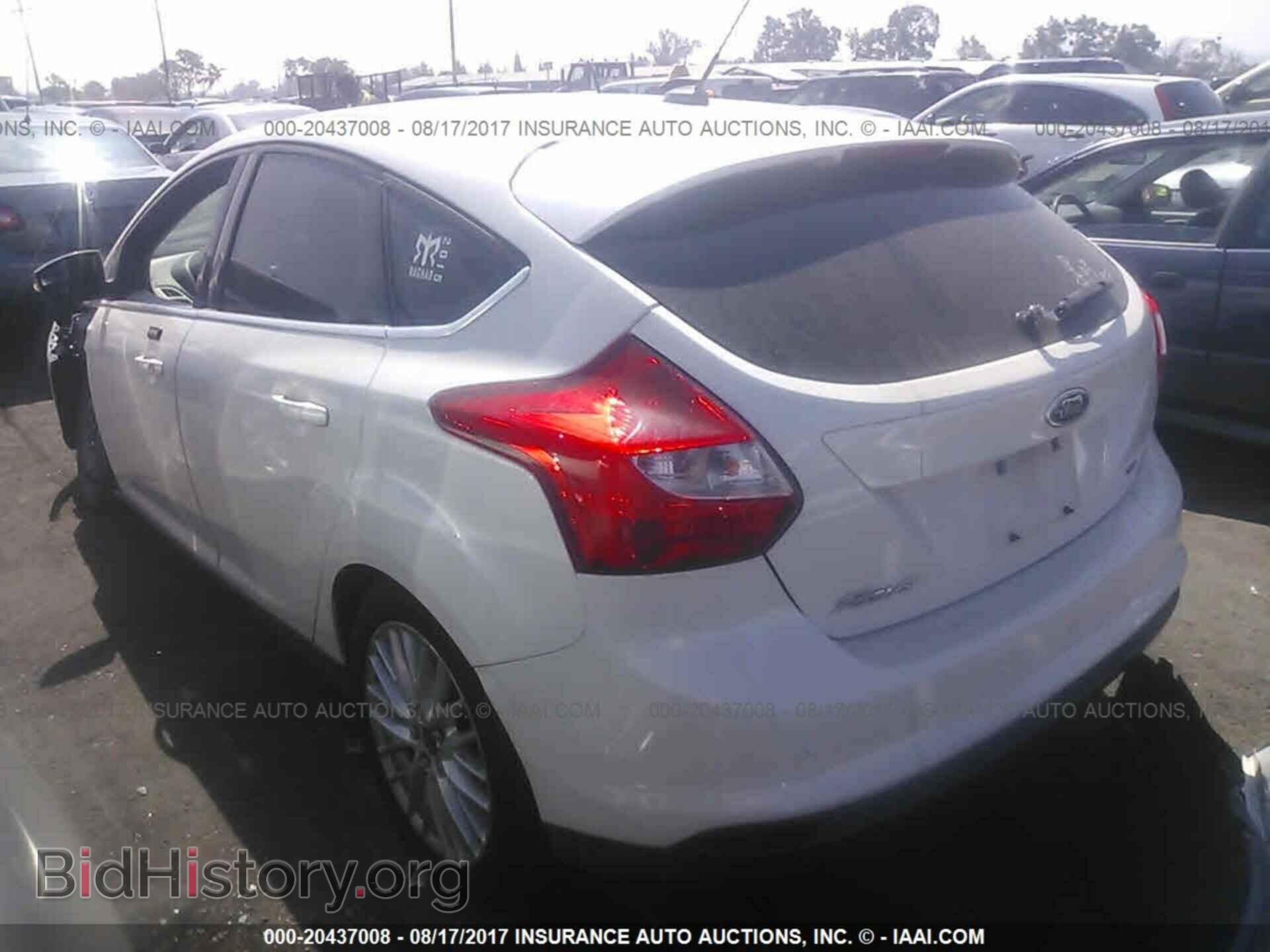 2012 Ford Focus - VIN: 1FAHP3M20CL392367 - Photo 3