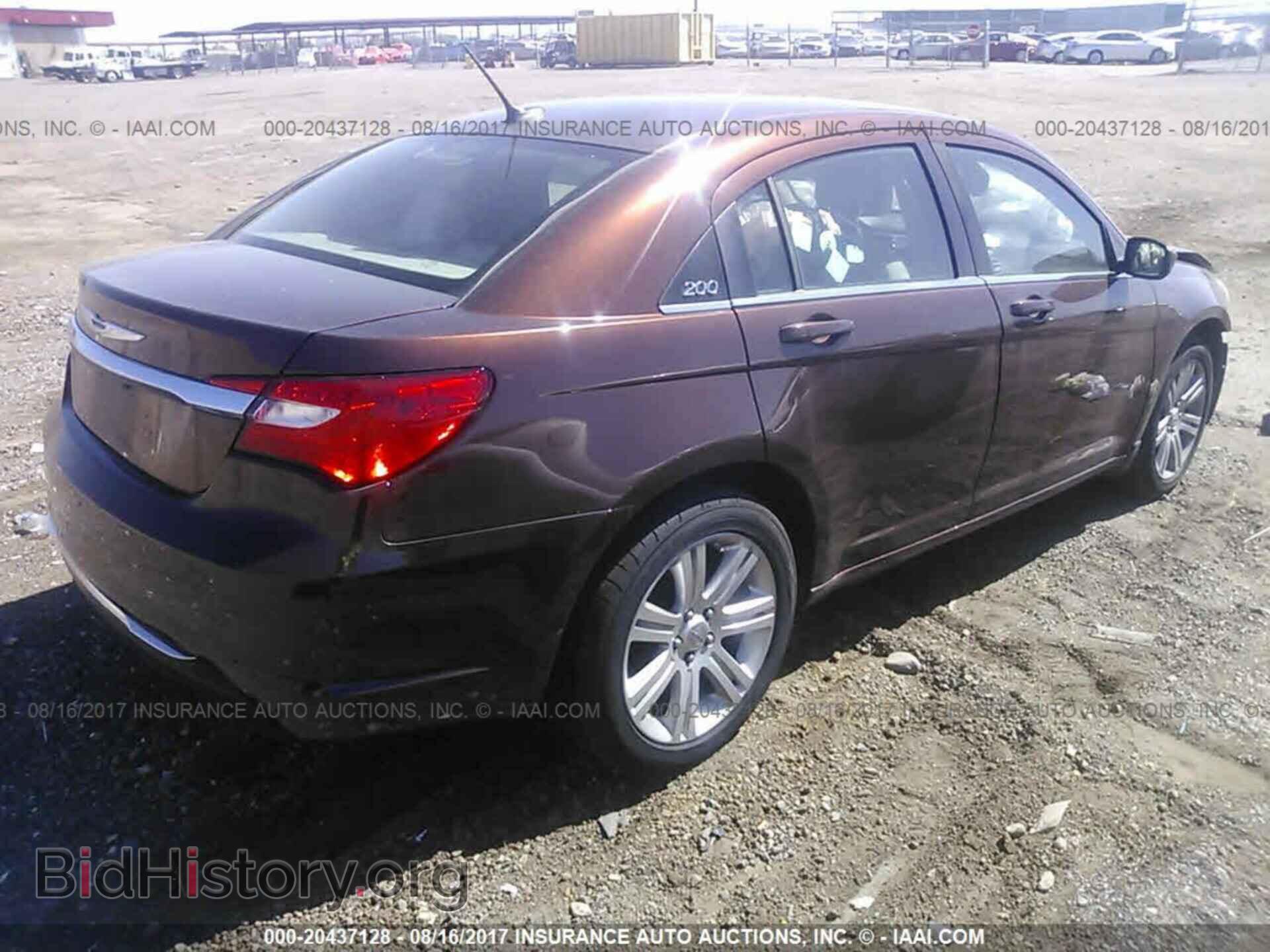 2012 Chrysler 200 - VIN: 1C3CCBBG2CN219290 - Фото 4