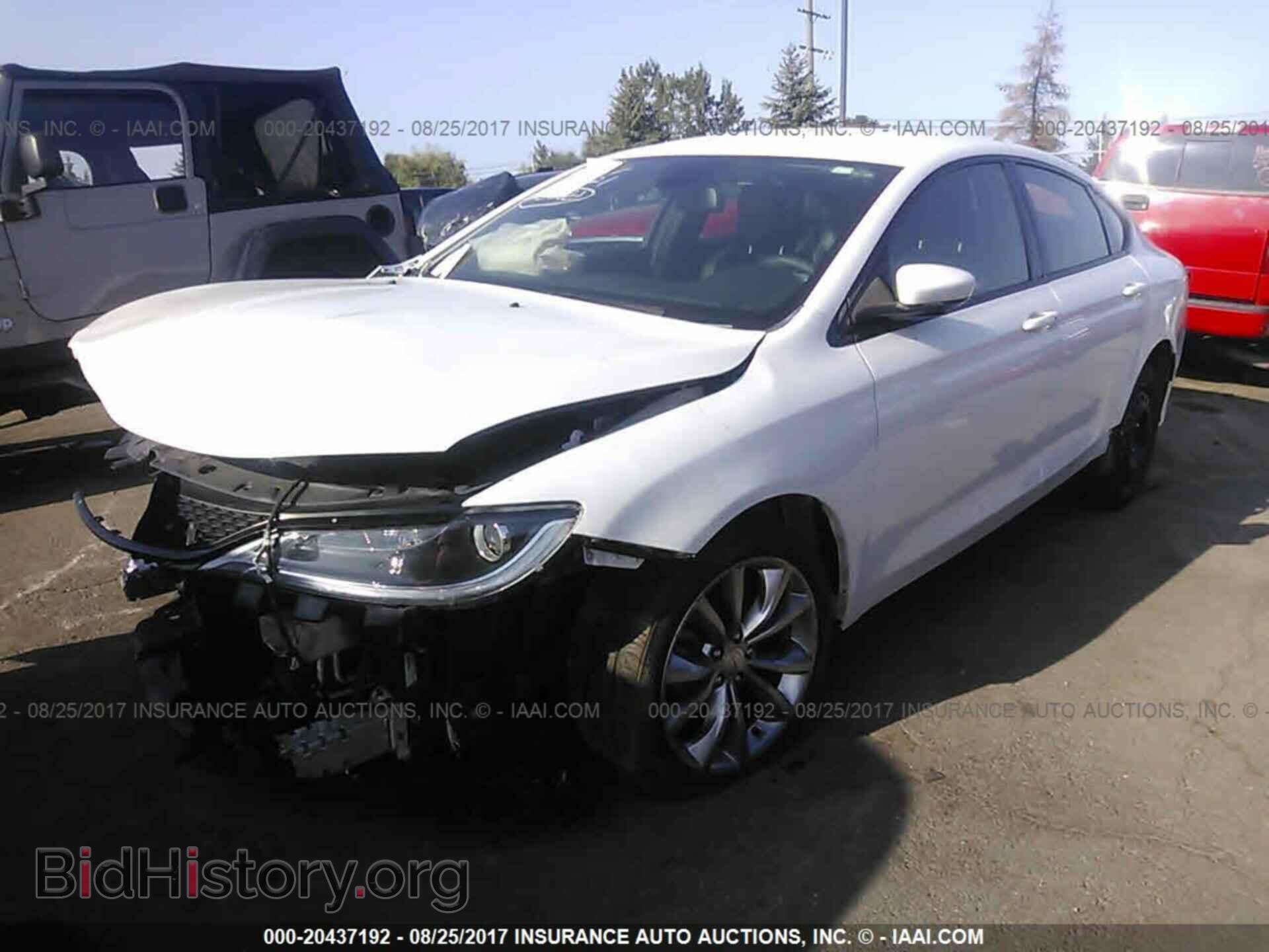 2016 Chrysler 200 - VIN: 1C3CCCBB7GN144621 - Фото 2
